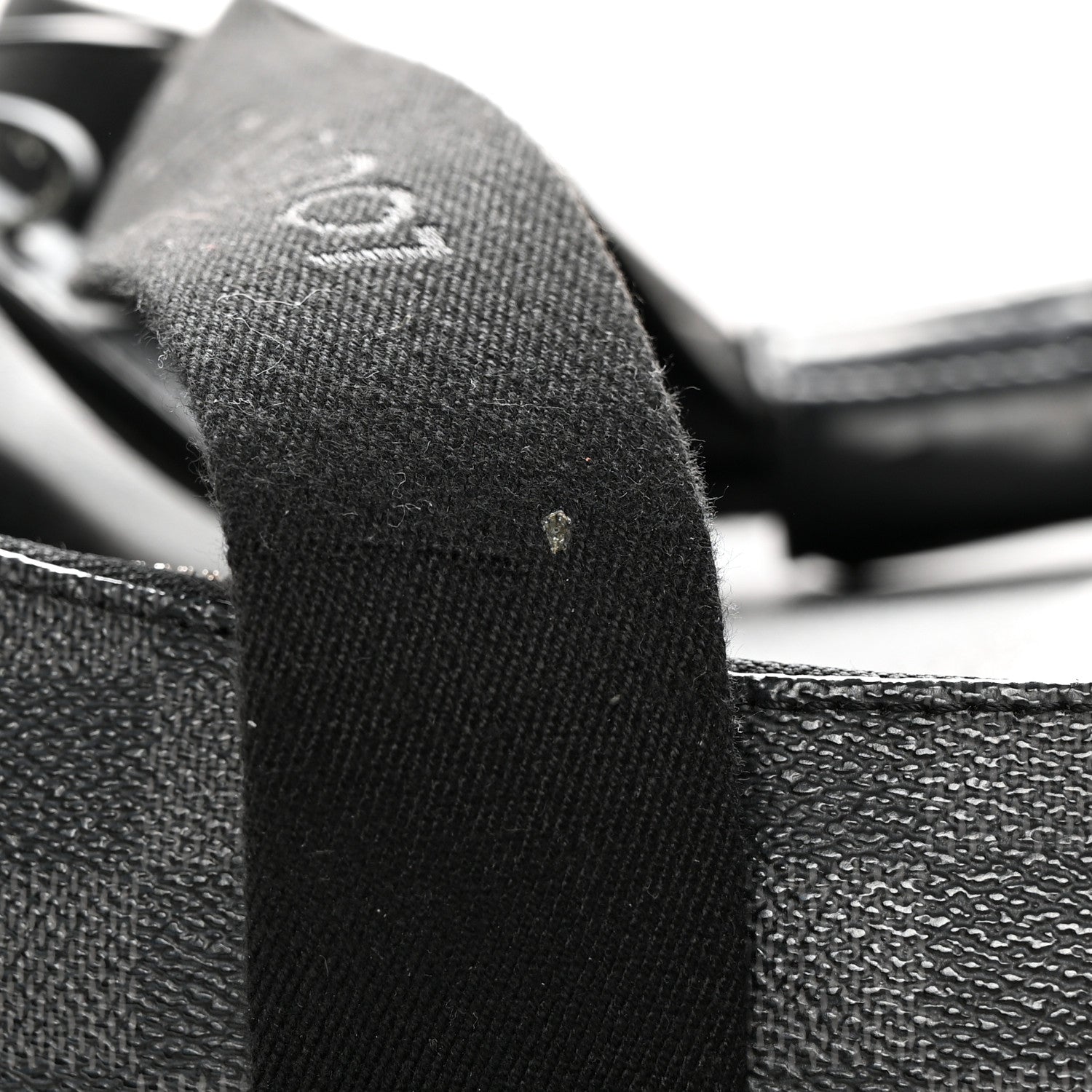 Louis Vuitton Damier Graphite Neo Eole 65 22 of 24