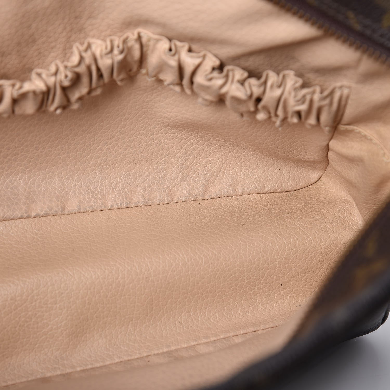 Louis Vuitton Monogram Trousse Toilette 28 11 of 16