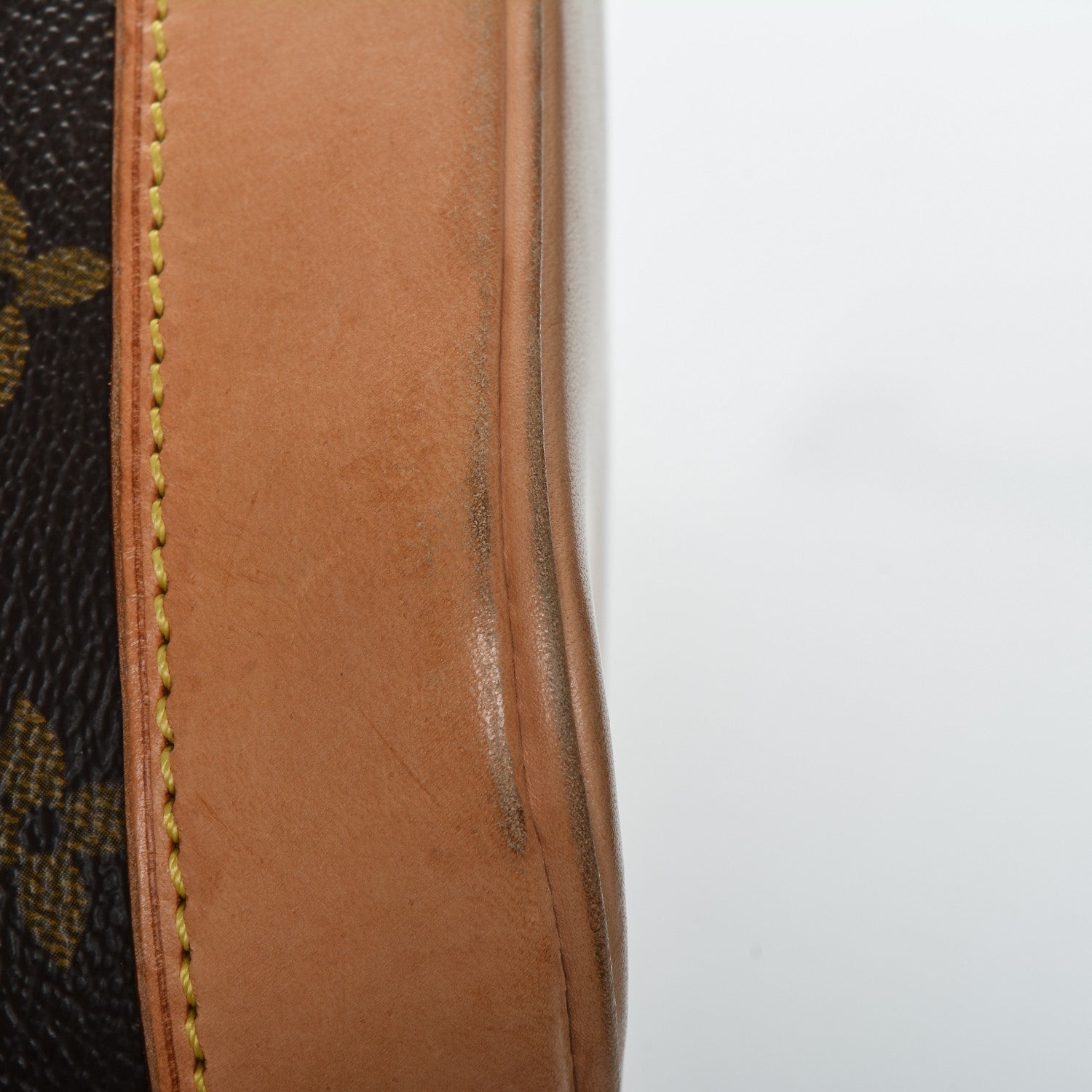 Louis Vuitton Monogram Alma PM 9 of 18