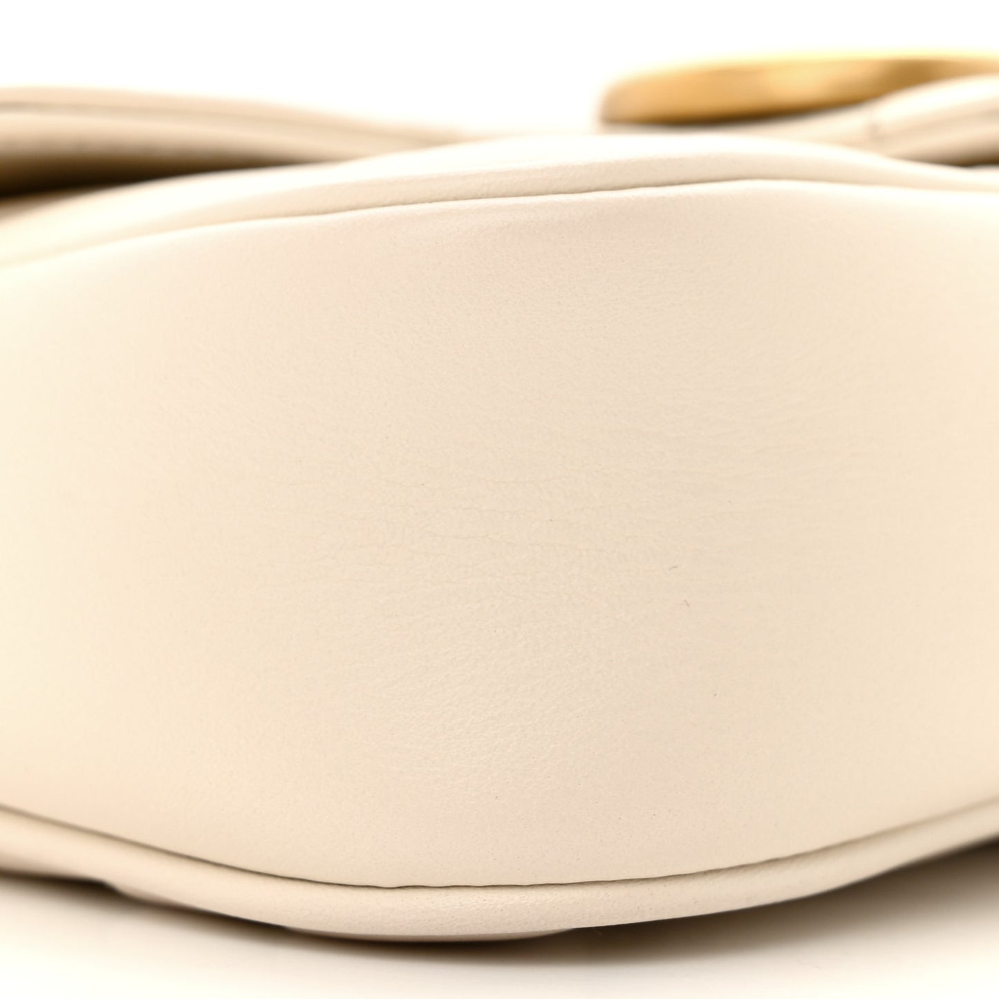 Calfskin Matelasse Super Mini GG Marmont Shoulder Bag White