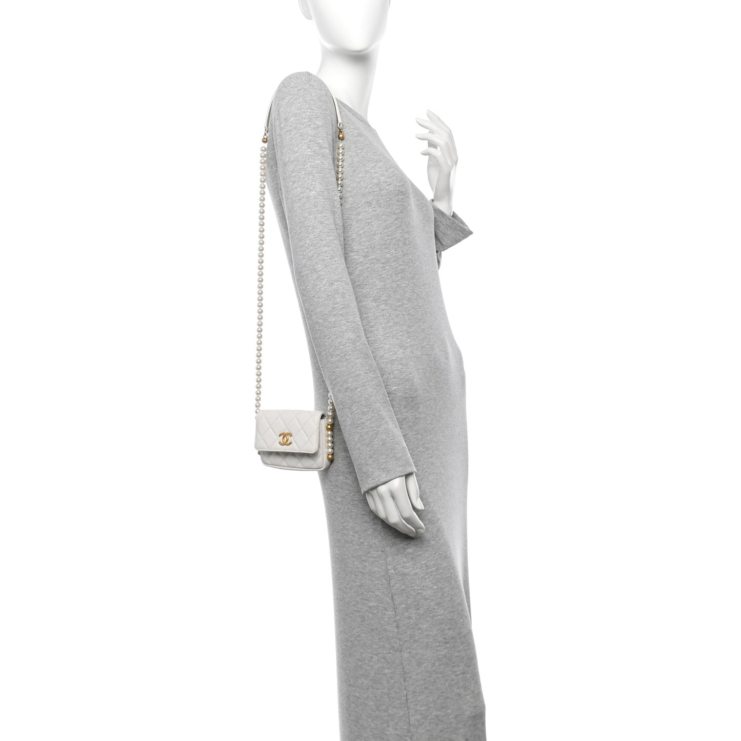 Calfskin Quilted About Pearls Card Holder Flap With Chain White