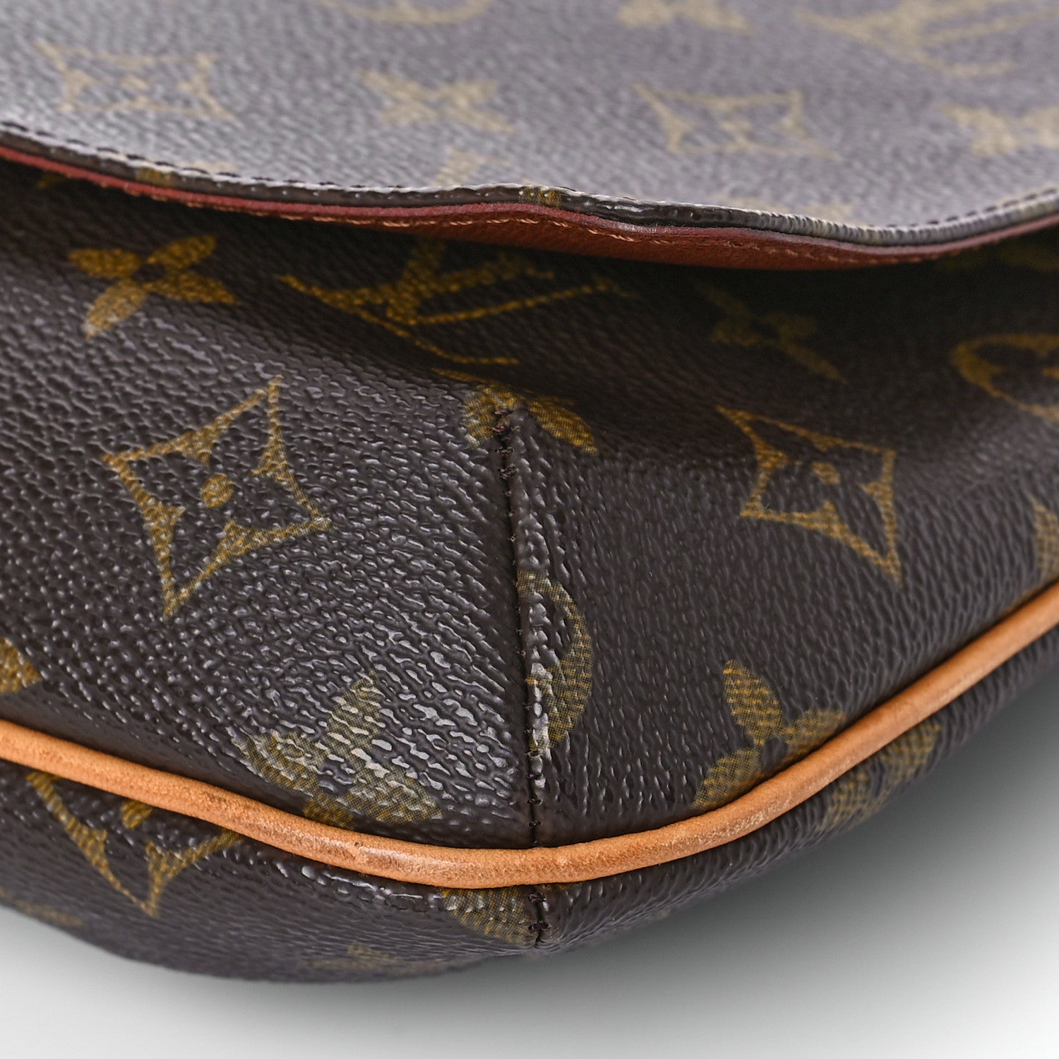 Louis Vuitton Monogram Musette Tango 9 of 9