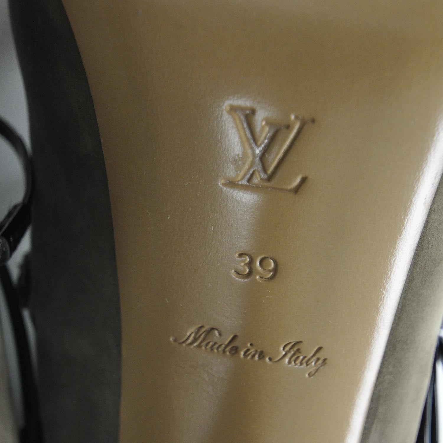 Louis Vuitton Nubuck Calfskin Varennes Sandals 39 Taupe 6 of 9