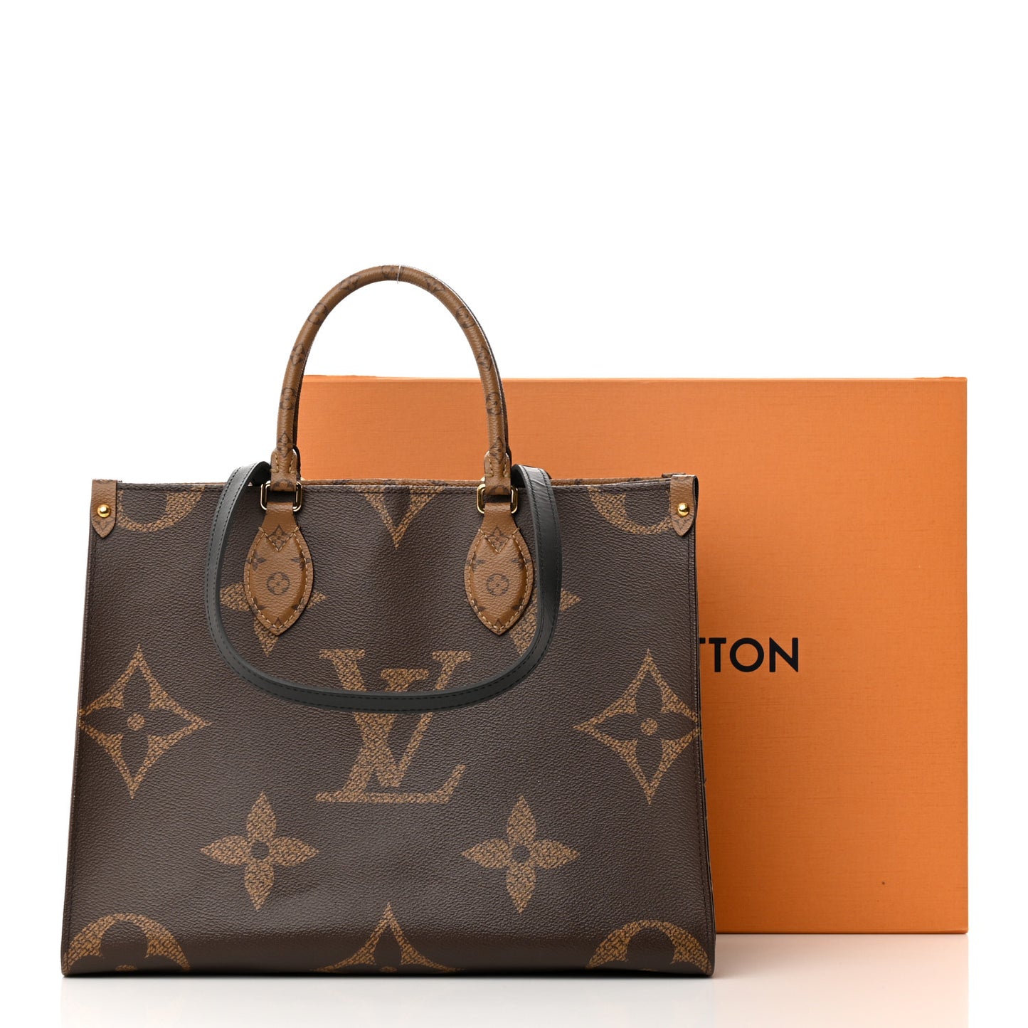 Reverse Monogram Giant Onthego MM