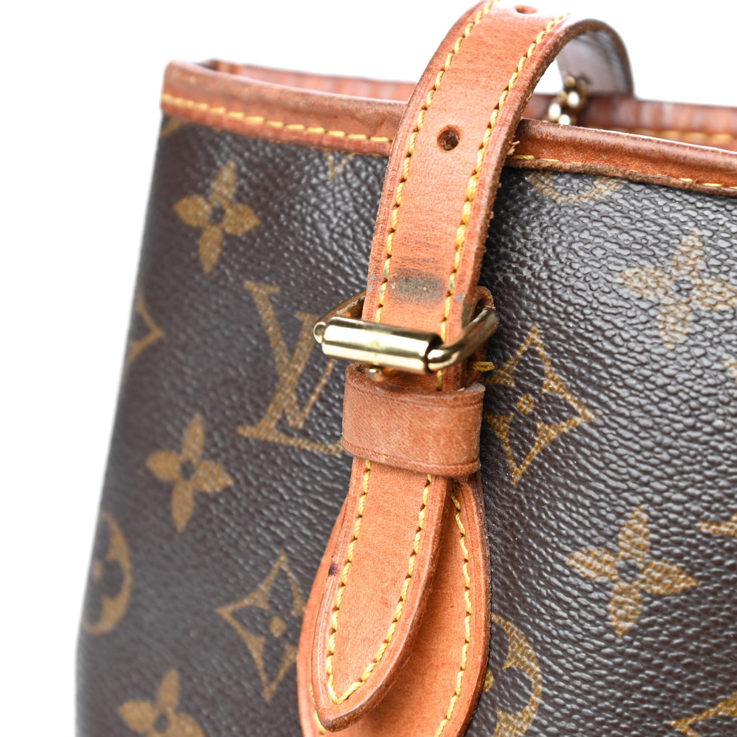 Monogram Petit Bucket 23