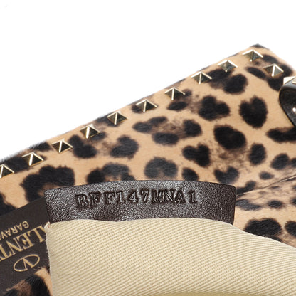 Valentino Garavani Calf Hair Leopard Print Rockstud Zip Wristlet Pouch Leopard 8 of 9