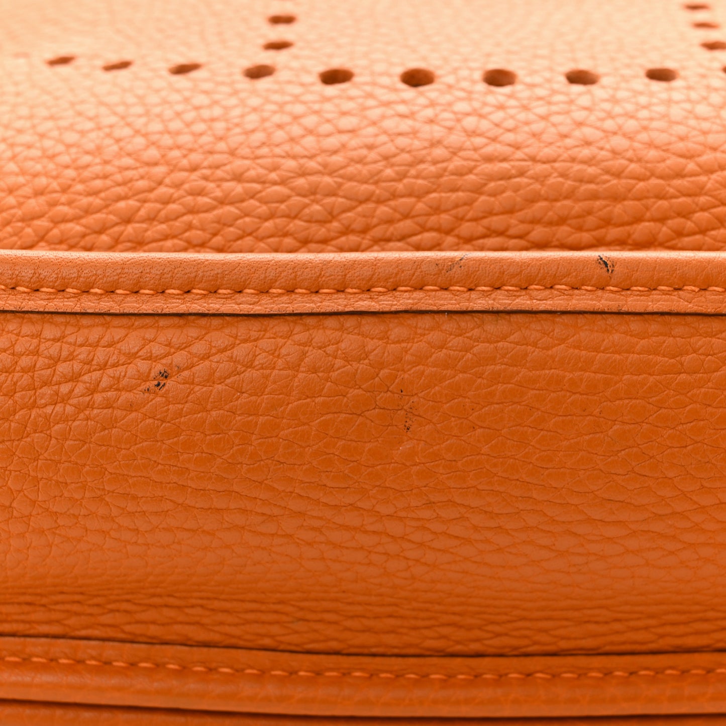 Taurillon Clemence Evelyne II PM Orange