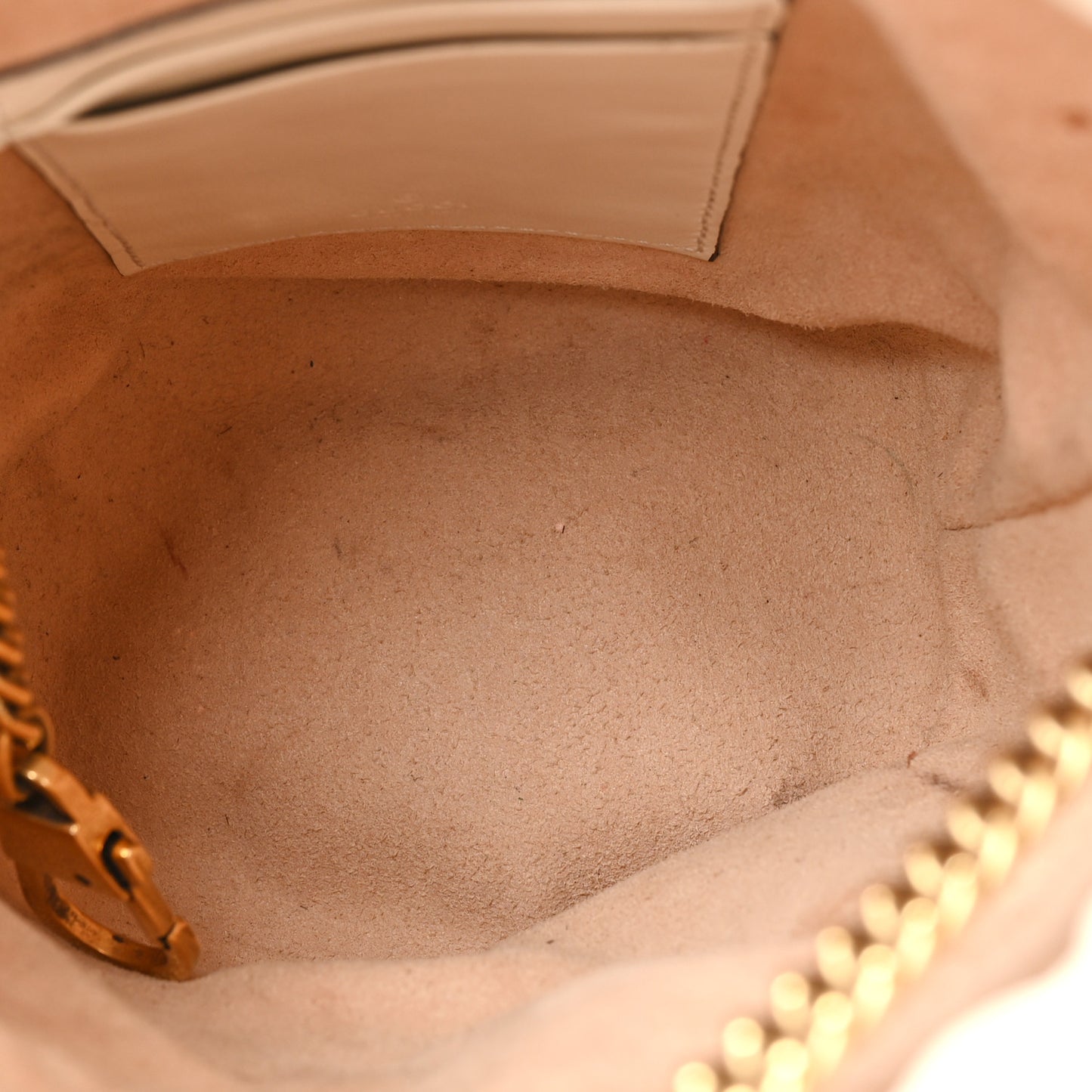 Calfskin Matelasse Mini GG Marmont 2.0 Bucket Bag White