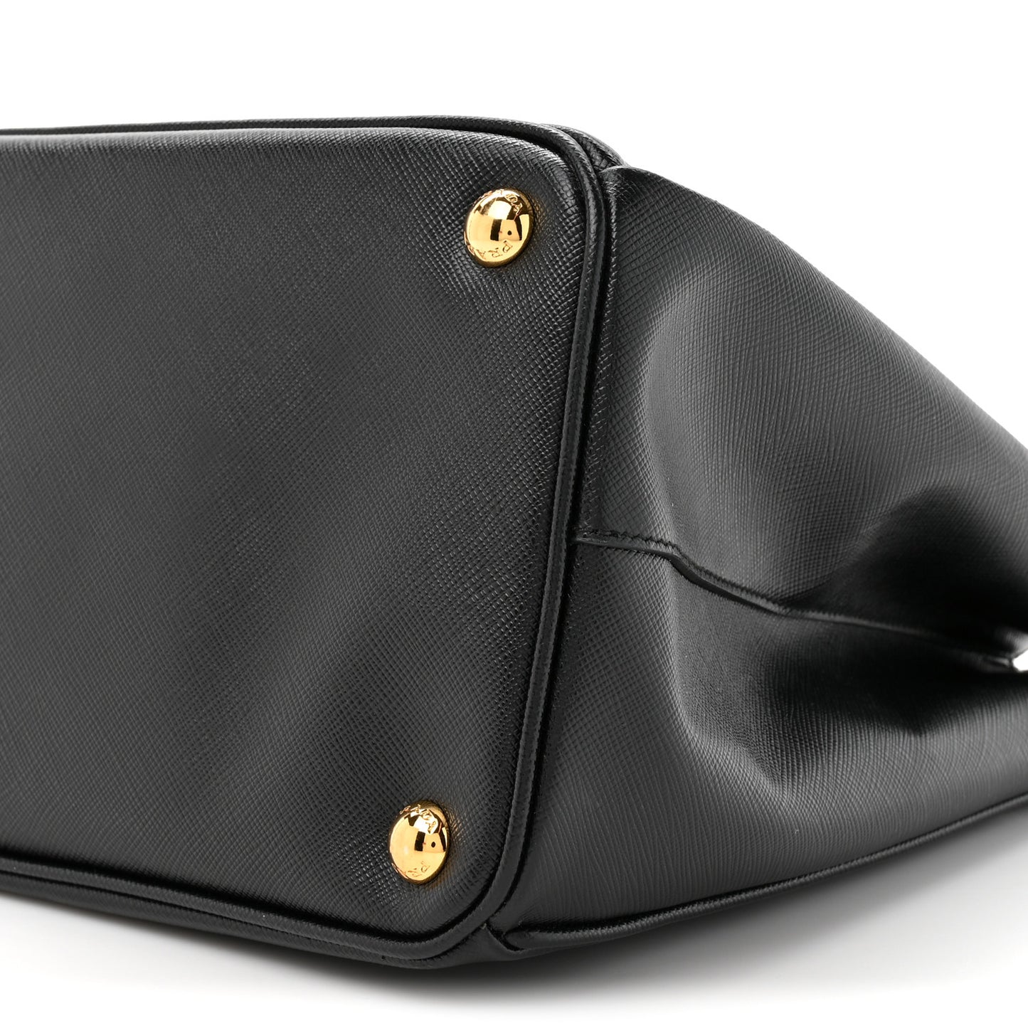 Saffiano Medium Galleria Double Zip Tote Black