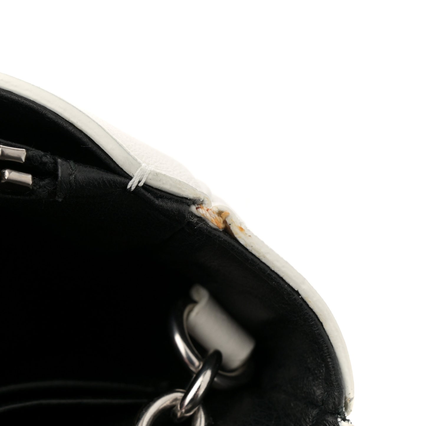 Pebbled Calfskin Logo Everyday Flap Chain Wallet White