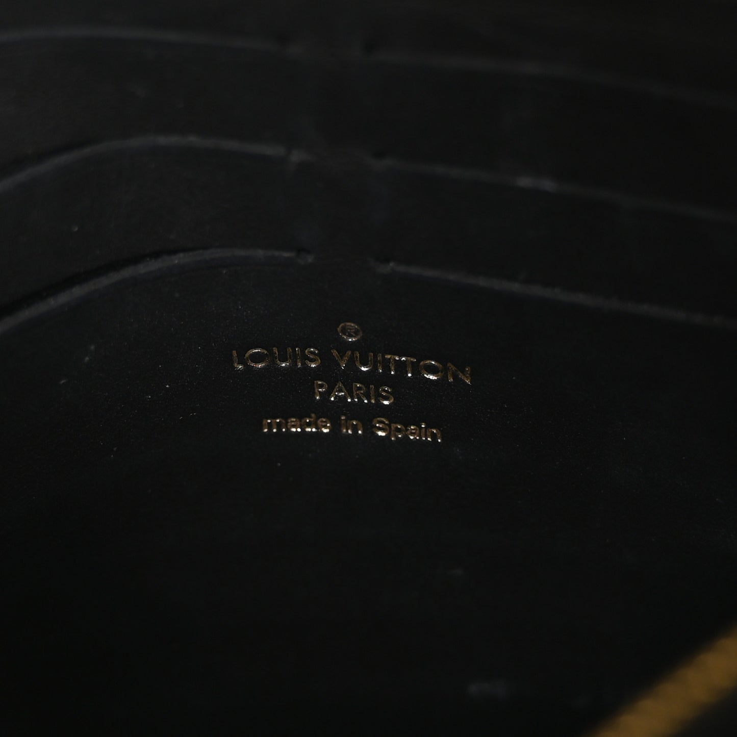 Damier Ebene Vavin Chain Wallet Black