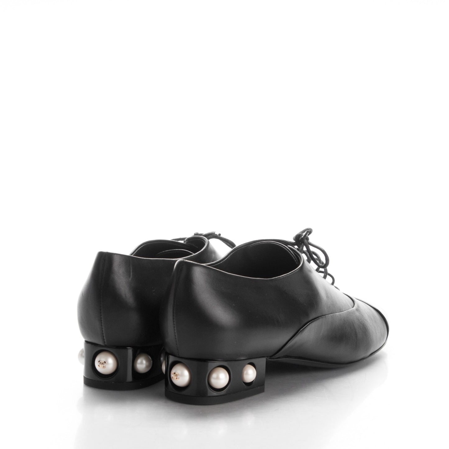 Lambskin Patent Pearl CC Lace Up Oxfords 39.5 Black