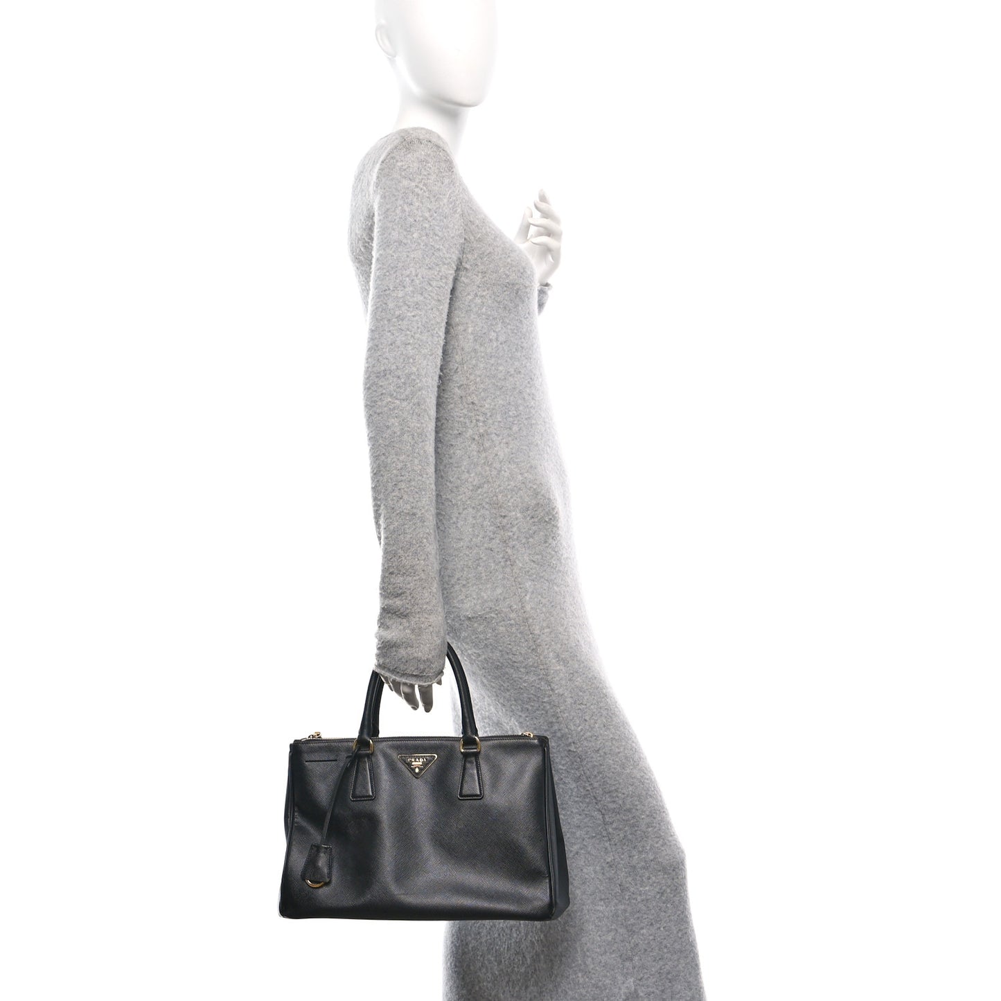 Saffiano Medium Galleria Double Zip Tote Black