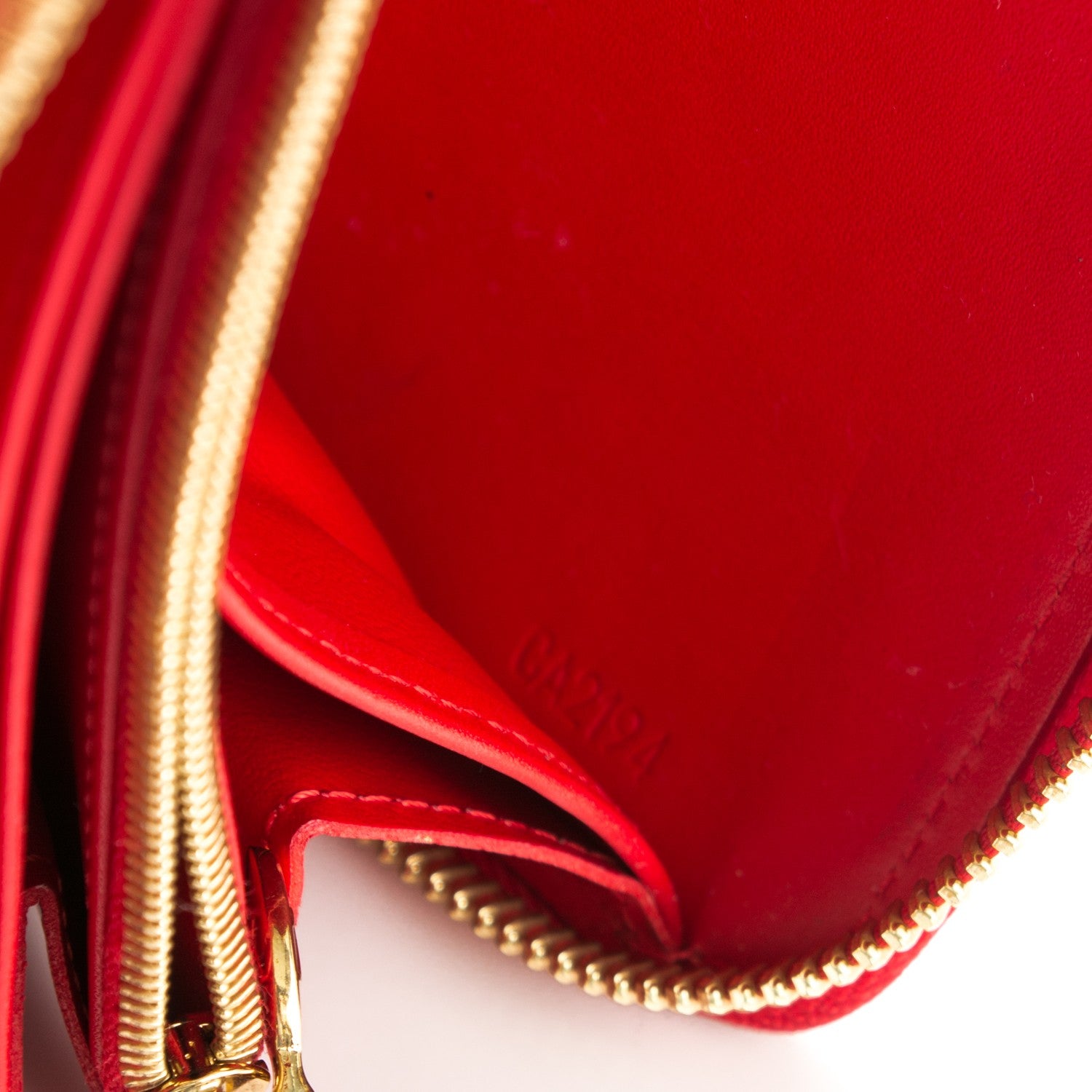 Louis Vuitton Vernis Zippy Wallet Cherry 7 of 7
