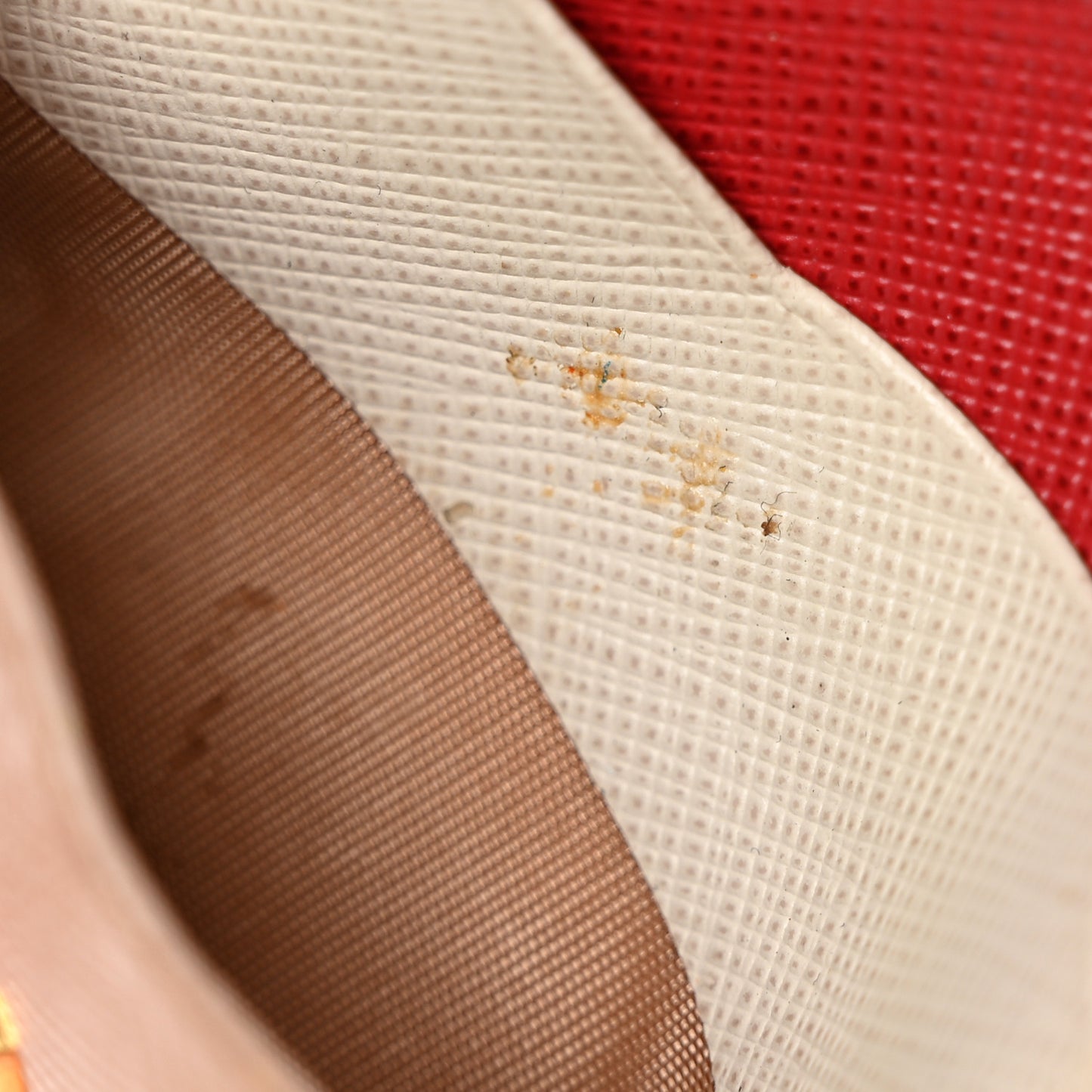 Saffiano Metal Card Case Cammeo Fuoco White