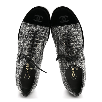 Chanel Tweed Suede CC Lace Up Oxfords 38.5 Grey Black 2 of 10
