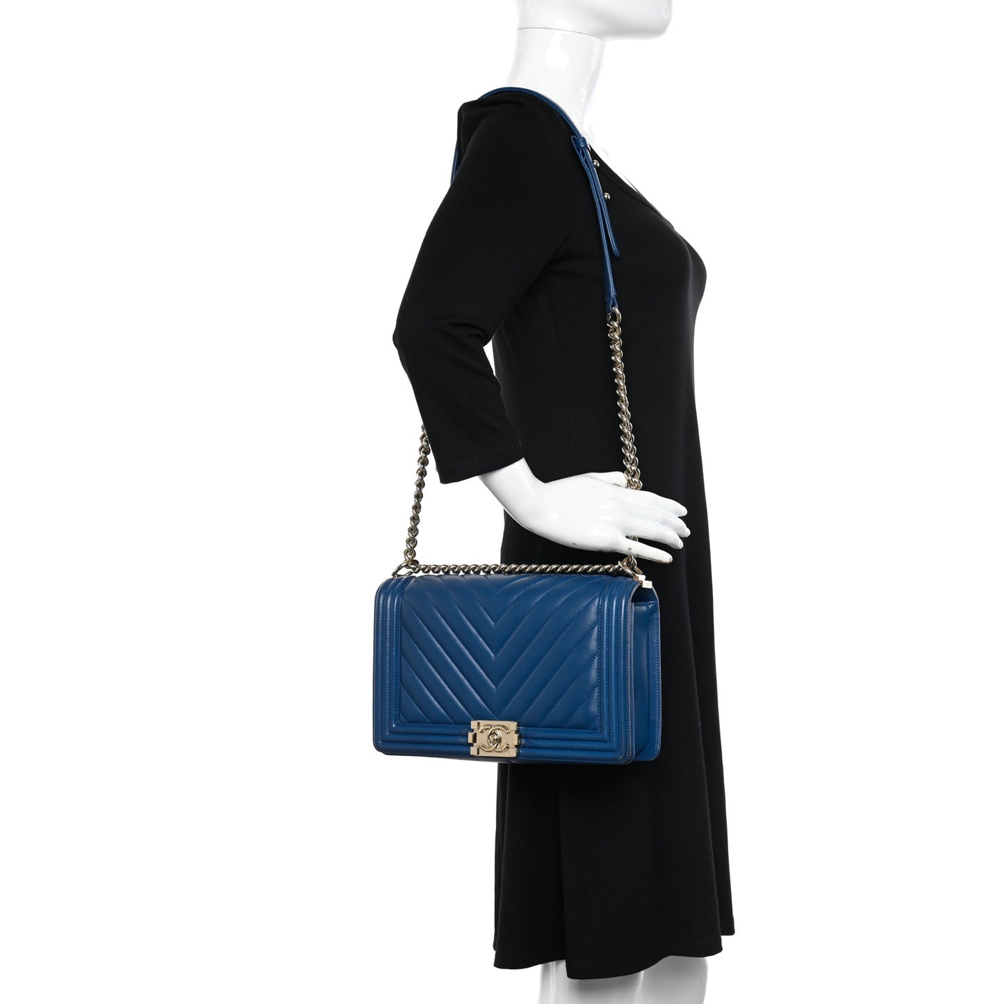 Lambskin Chevron Quilted New Medium Boy Flap Blue