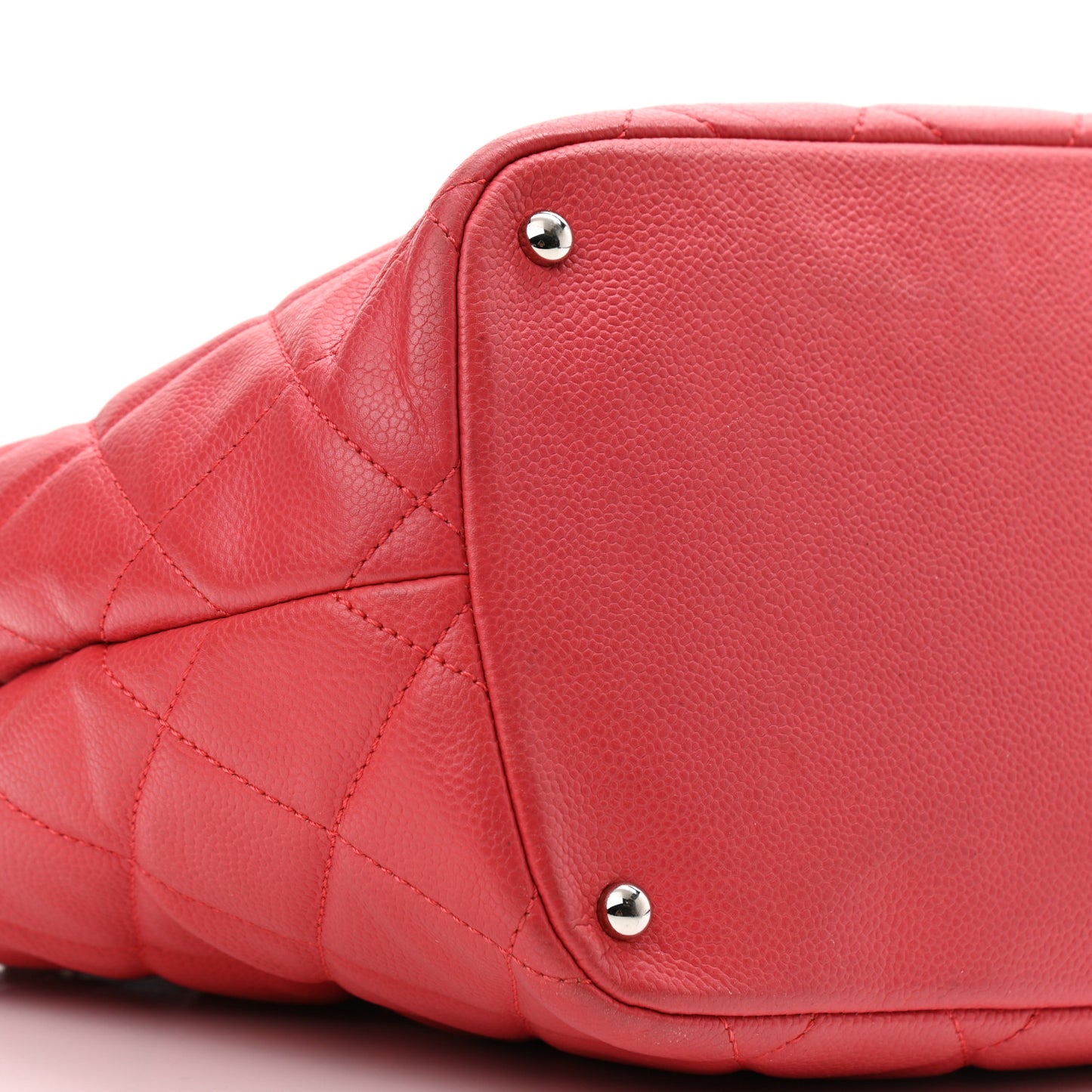 Caviar Quilted Timeless CC Soft Tote Pink