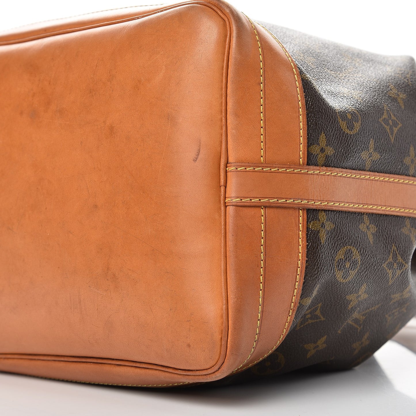 Monogram Noe