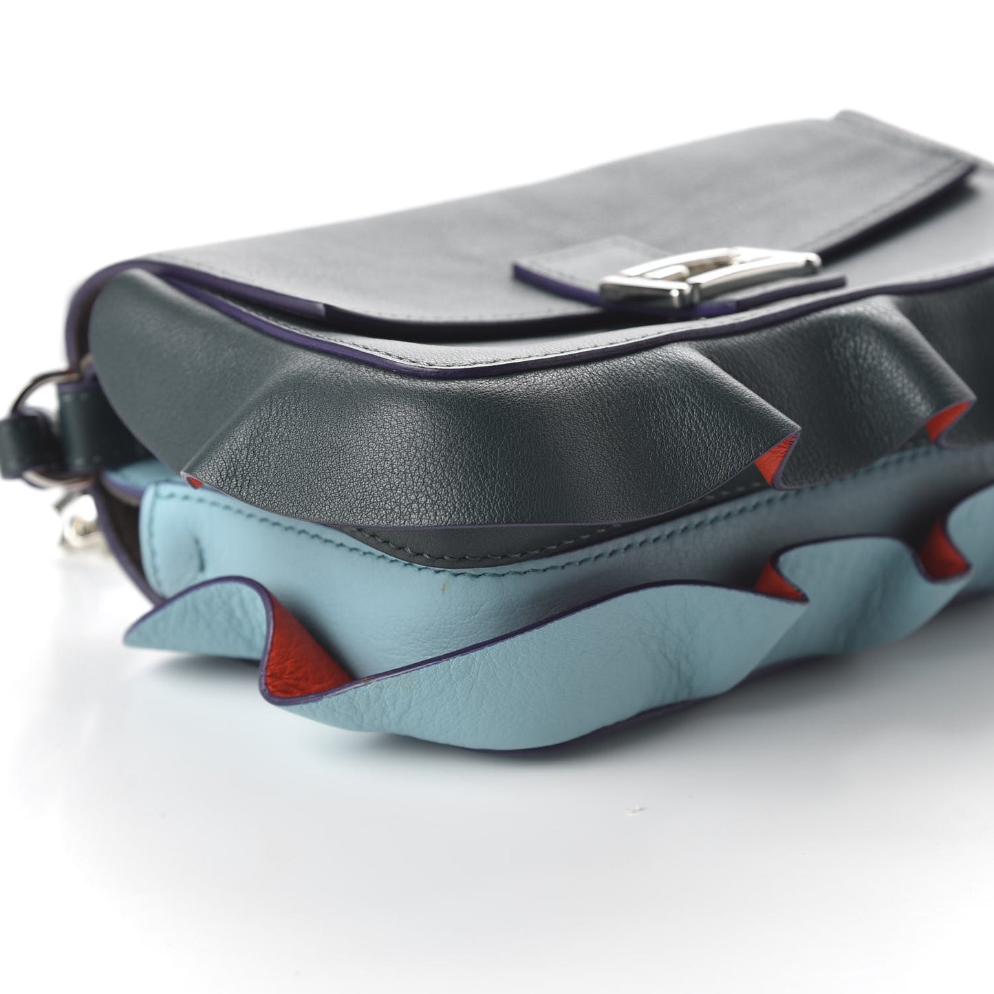 Vitello Dolce Waves Tri-Color Micro Double Baguette Verde Inglese Papavero Laguna