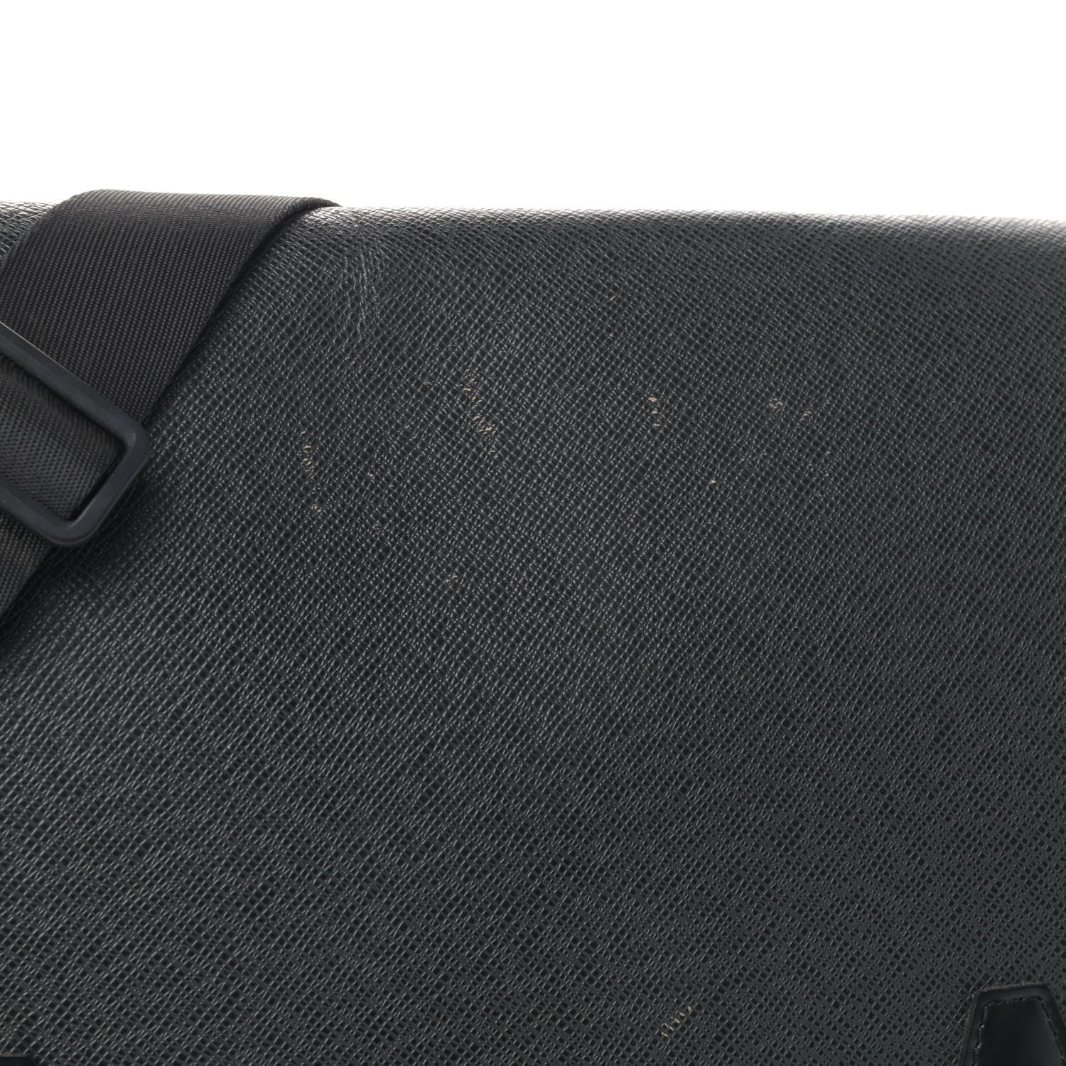 Louis Vuitton Taiga Dersou Messenger Bag Epicea 5 of 6