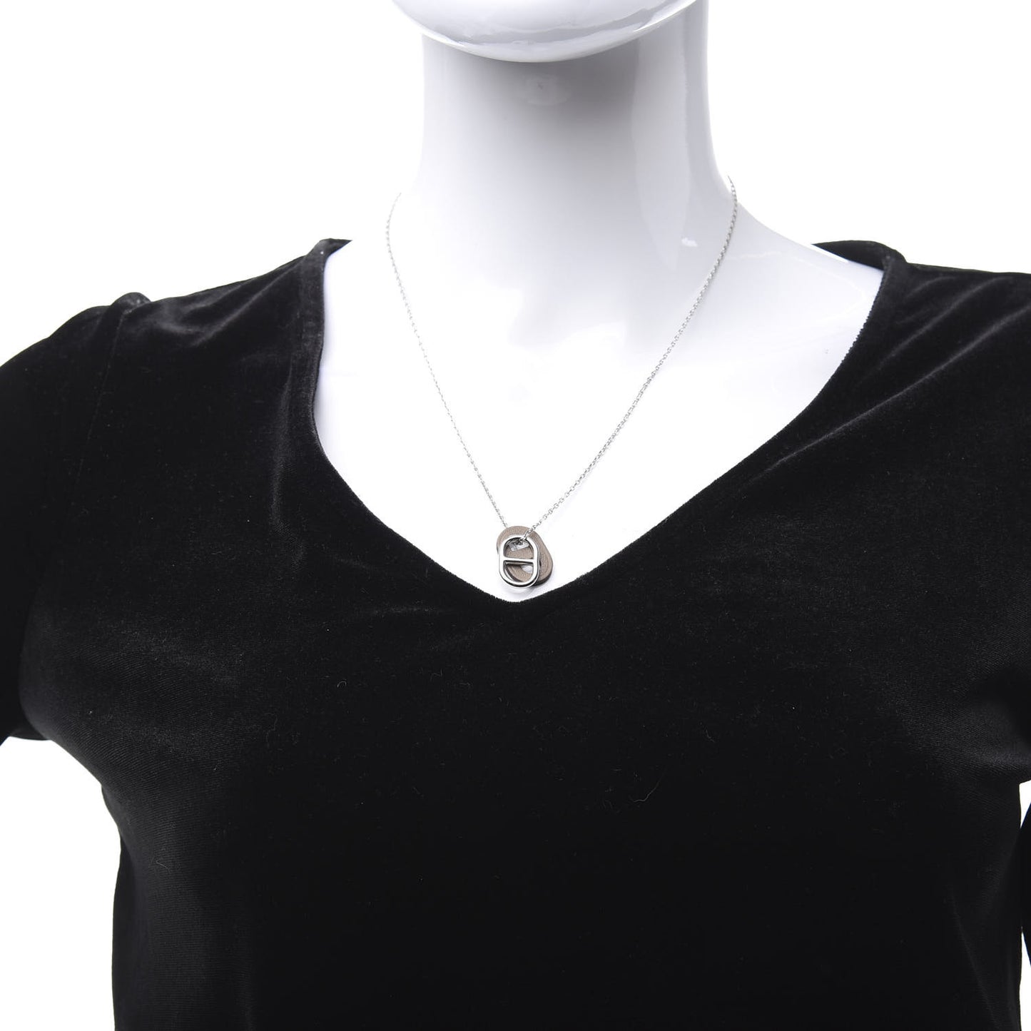 Swift O'Maillon Pendant Necklace Etoupe