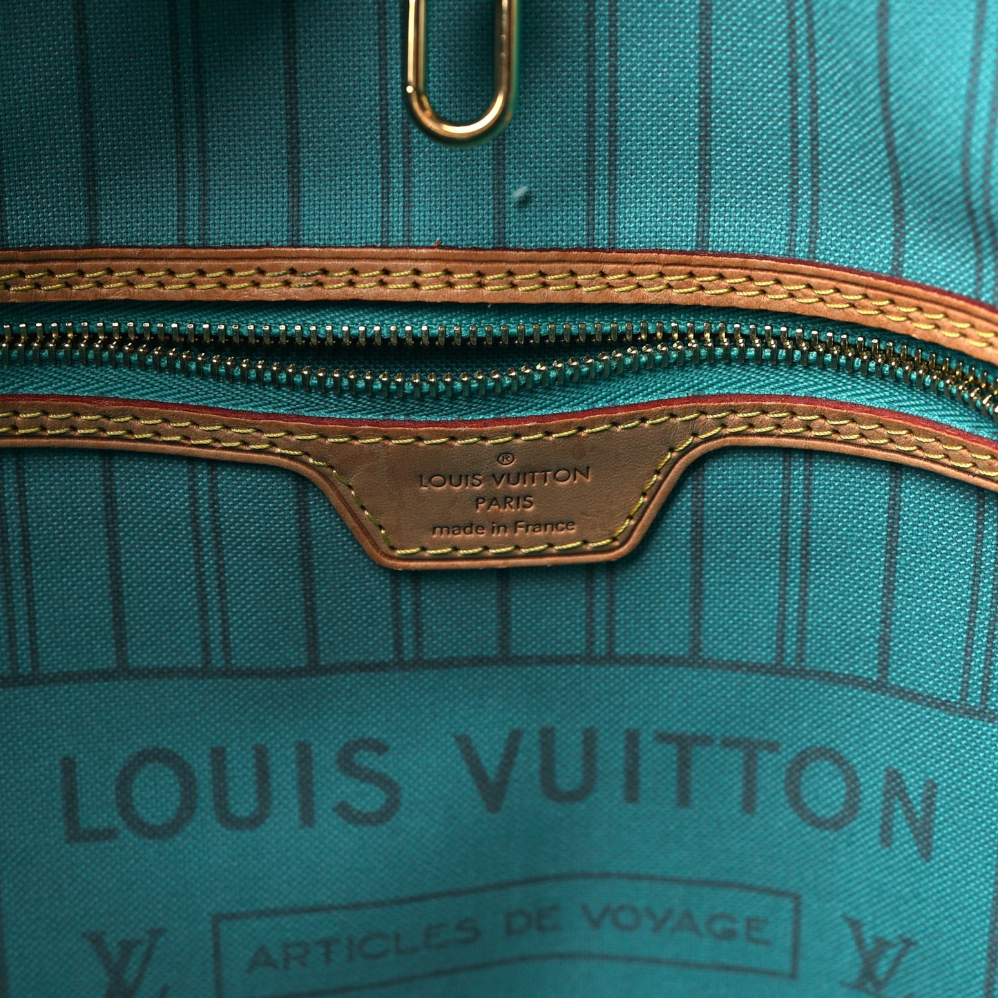 LOUIS VUITTON Monogram V Neverfull MM Turquoise