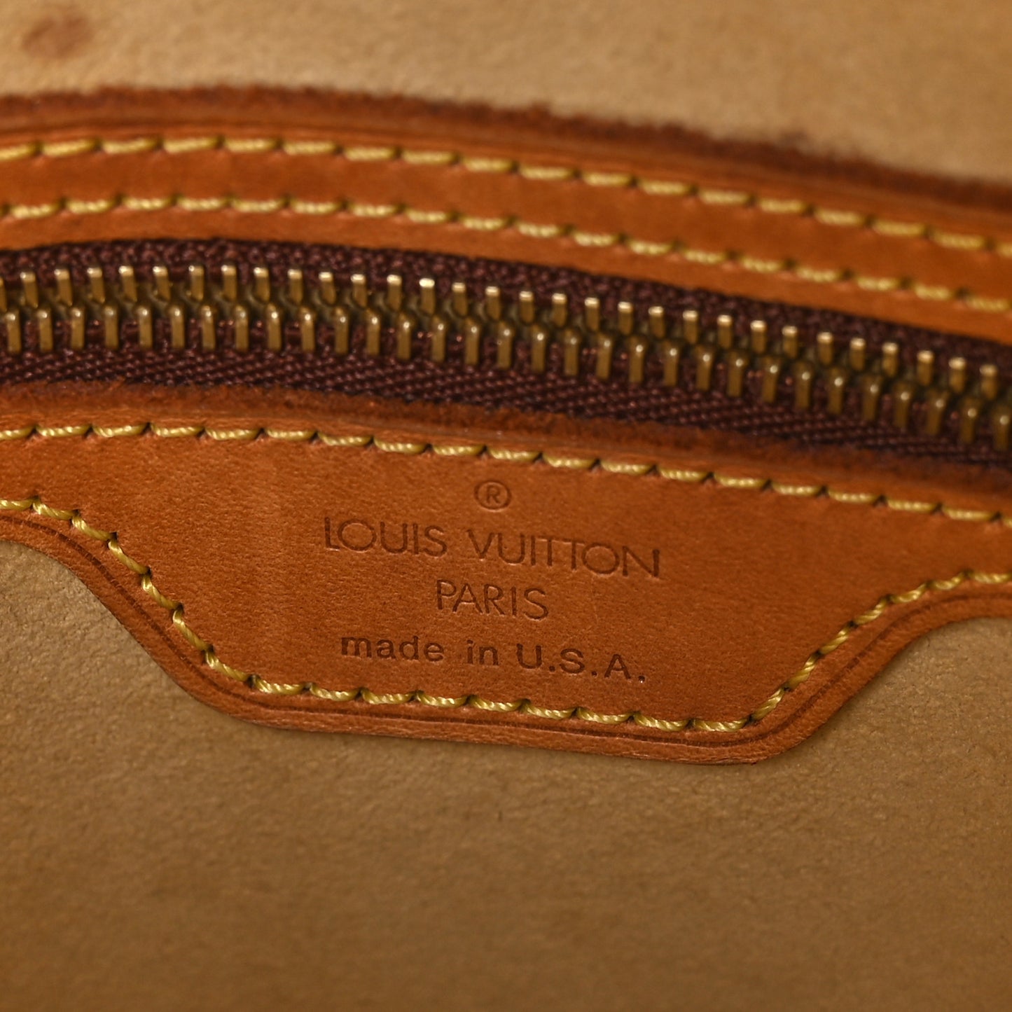 Monogram Looping MM