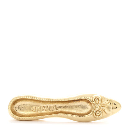 Chanel CC Pump Brooch Gold 1 of 4