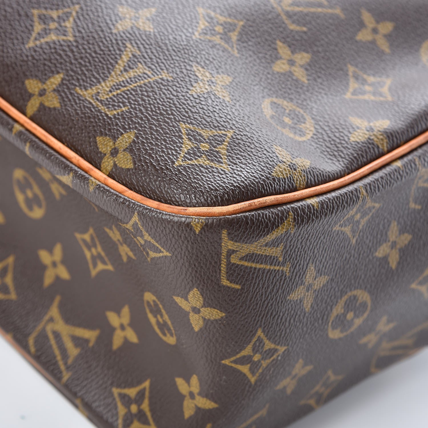 Louis Vuitton Monogram Cite GM 17 of 20