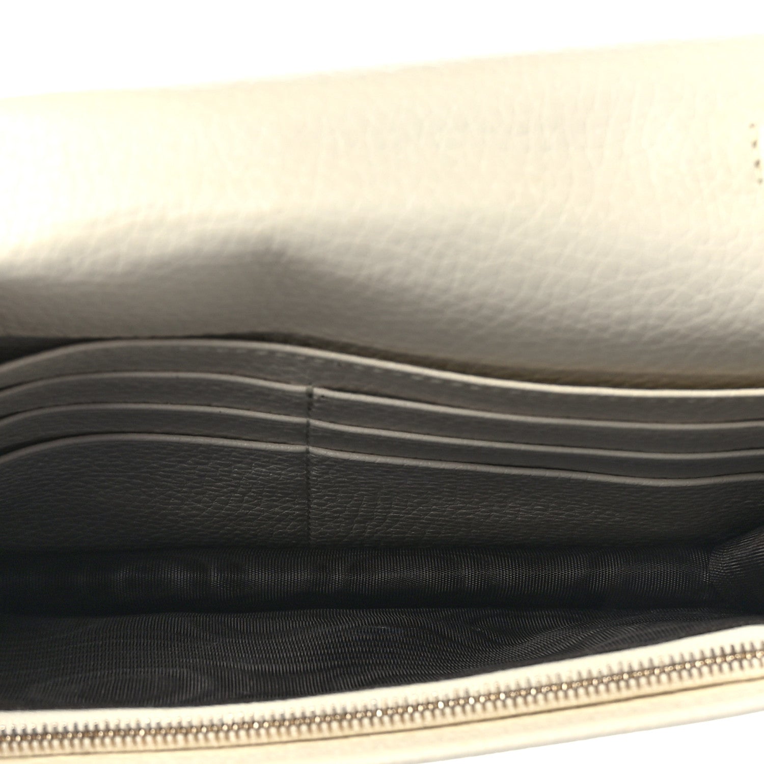 Gucci Pebbled Calfskin Soho Wallet on Chain Ivoire 5 of 9