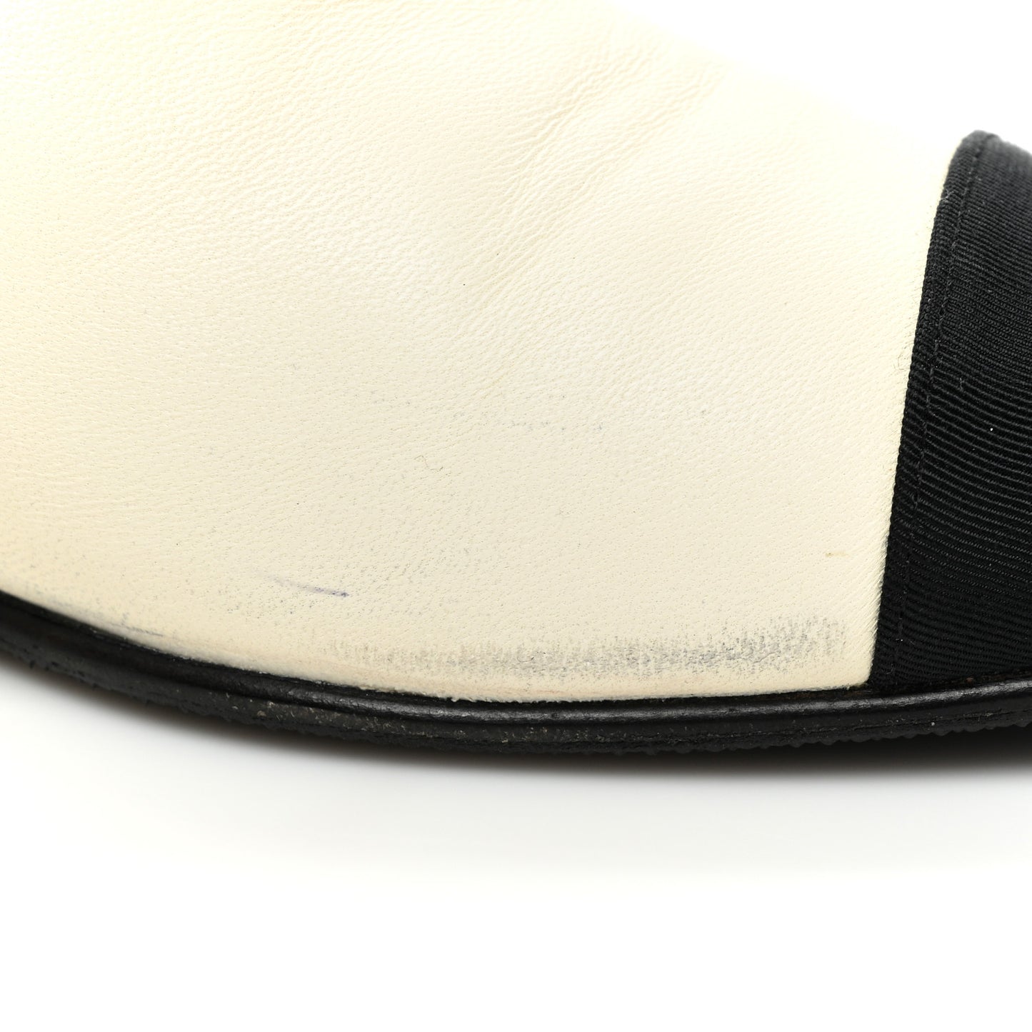Lambskin Grosgrain Fold Over Logo Cap Toe Boots 36.5 Ivory Black