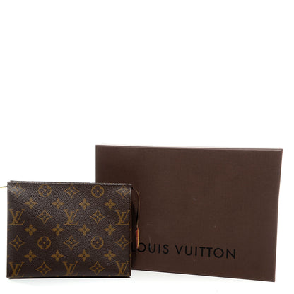 Louis Vuitton Monogram Toiletry Pouch 19 5 of 8