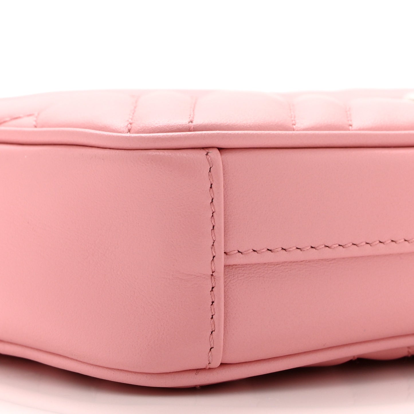 Calfskin Matelasse Mini GG Marmont Crossbody Bag Wild Rose