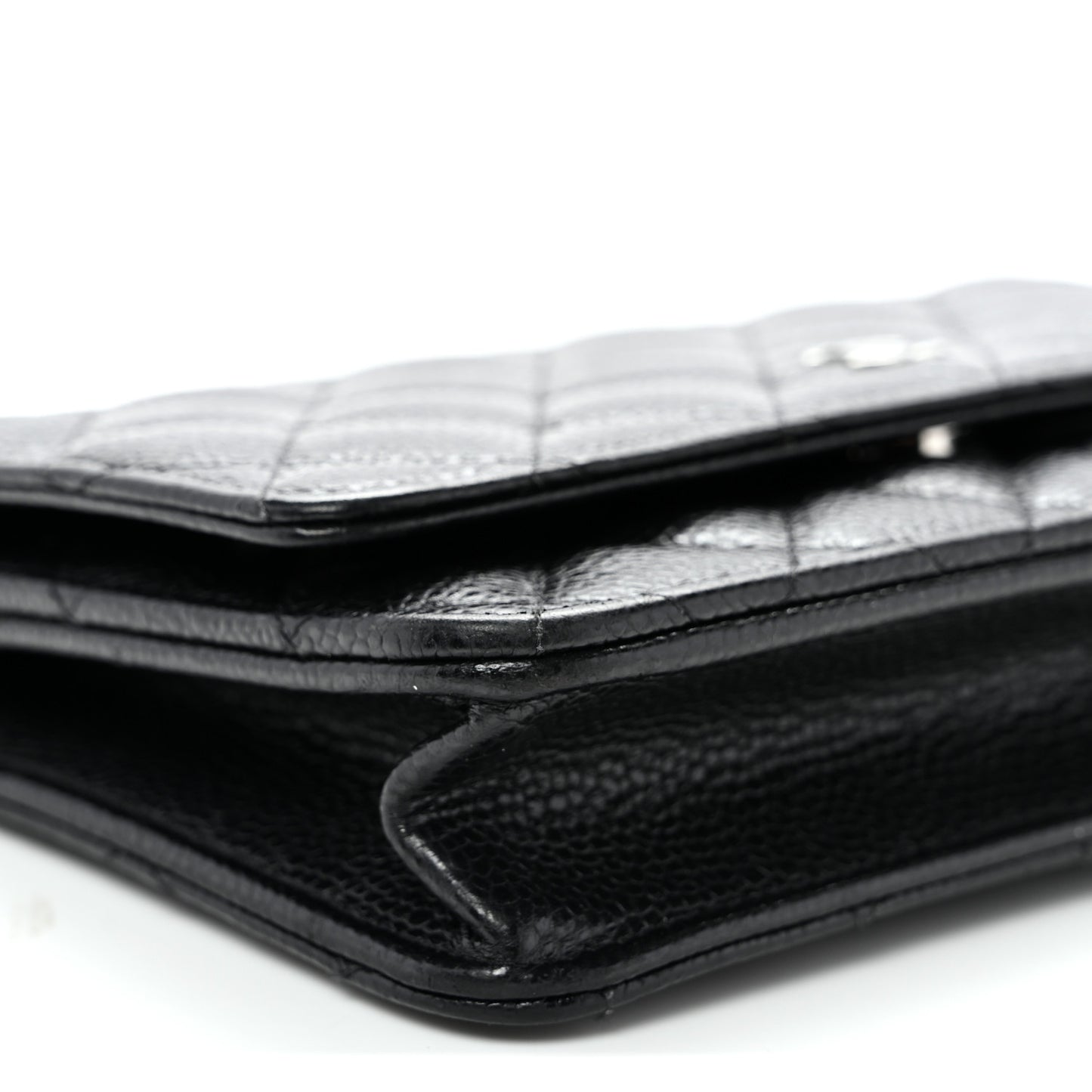 Caviar Quilted Wallet on Chain WOC Black