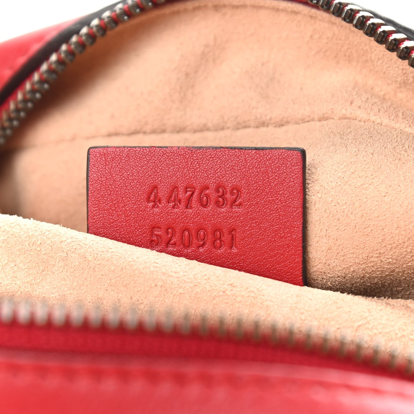 Calfskin Matelasse Small GG Marmont Chain Shoulder Bag Hibiscus Red