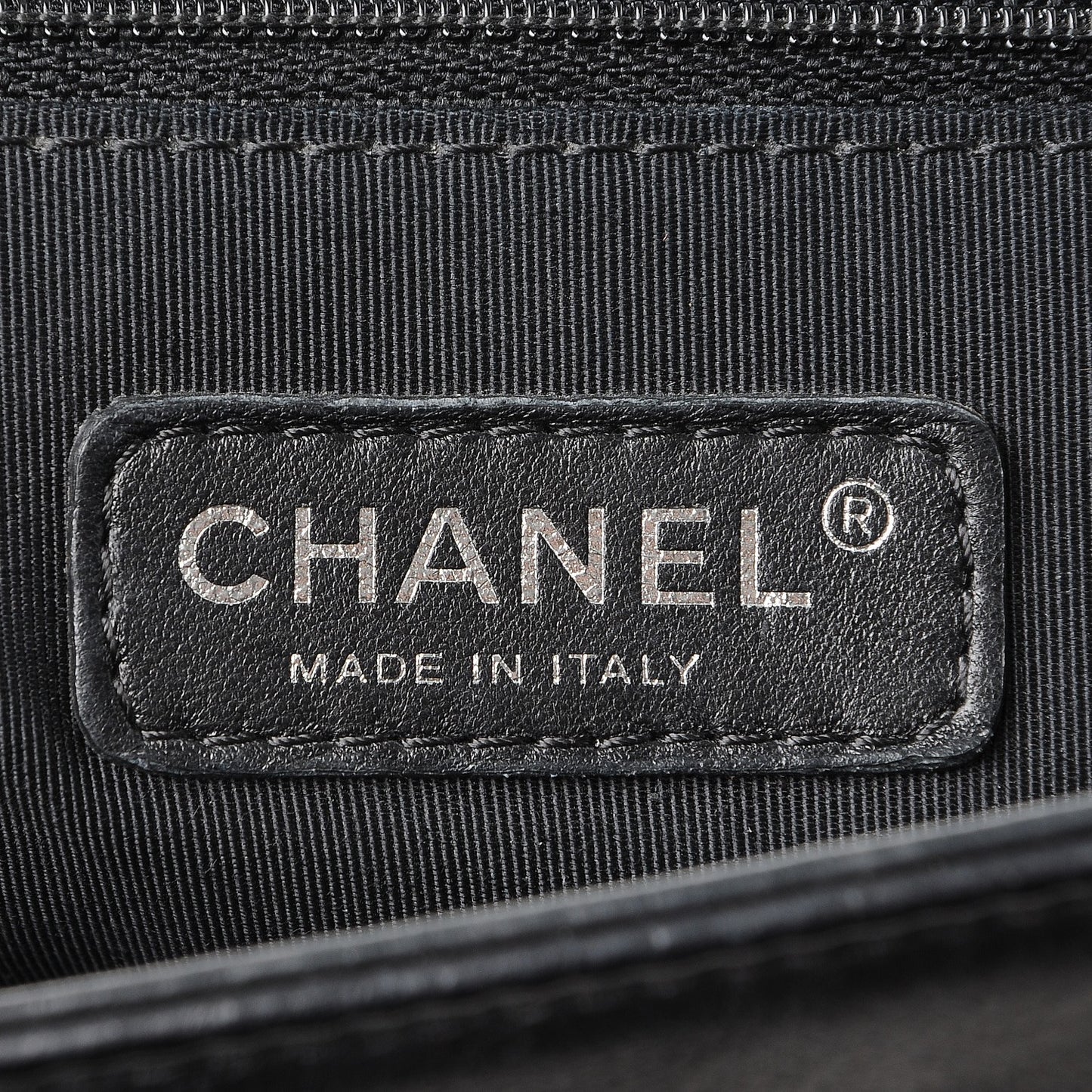 Calfskin Embossed Stitch Large Boy Flap Black