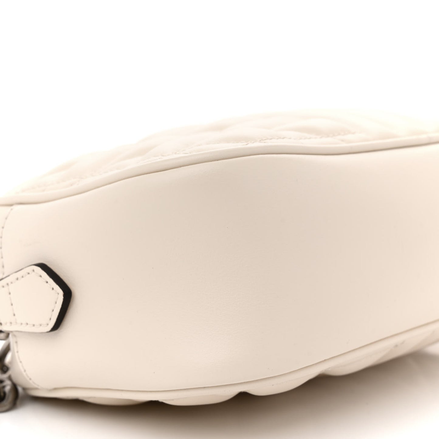 Calfskin Matelasse Aria Small GG Marmont Chain Shoulder Bag Mystic White