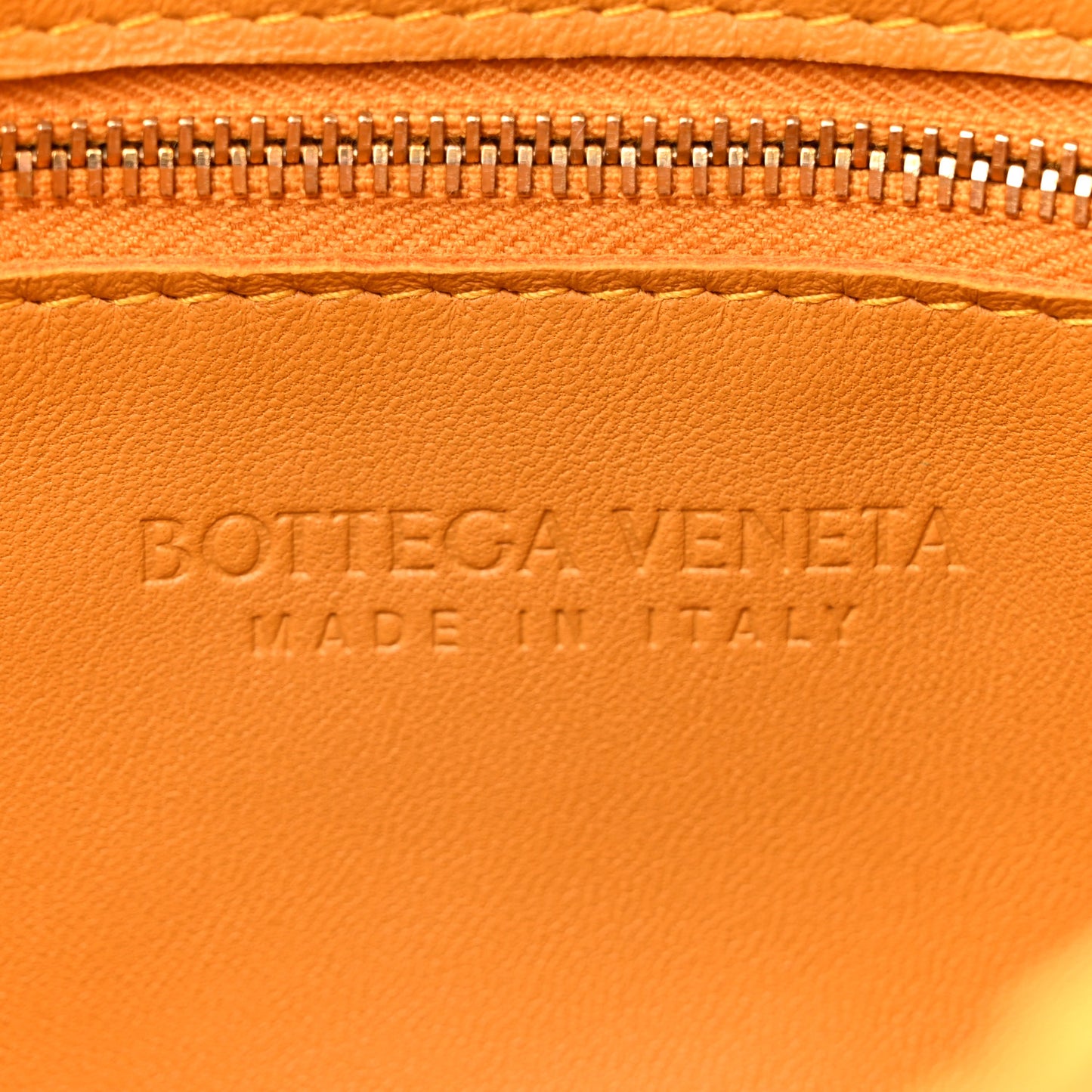 Lambskin Maxi Intrecciato Cassette Crossbody Bag Cob