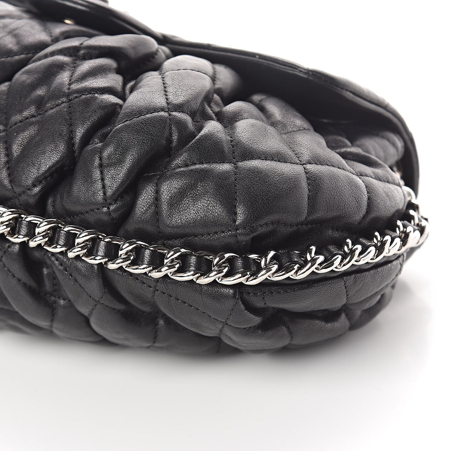 Washed Lambskin Quilted Medium Chain Around Messenger Black