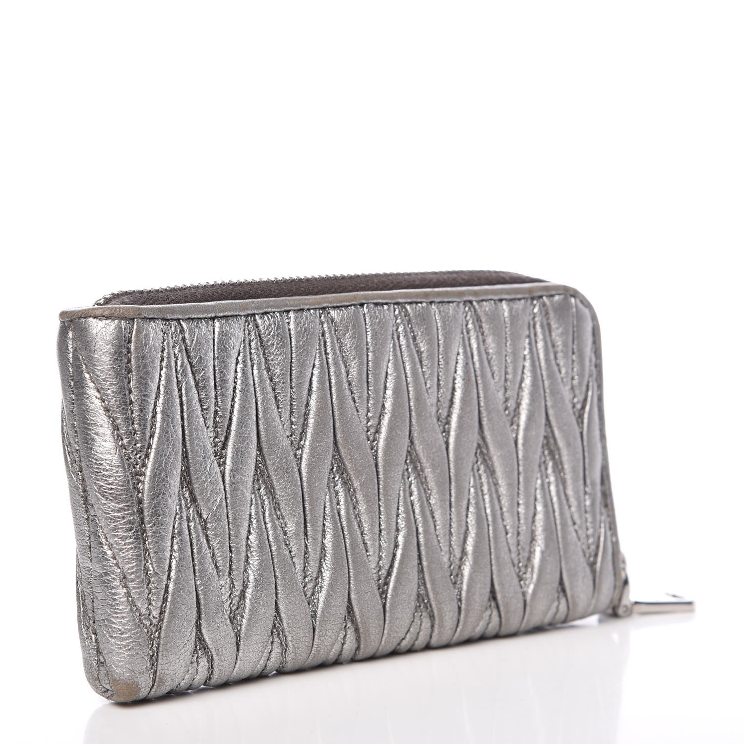 Miu Miu Nappa Matelasse Pouch Cromo 3 of 11