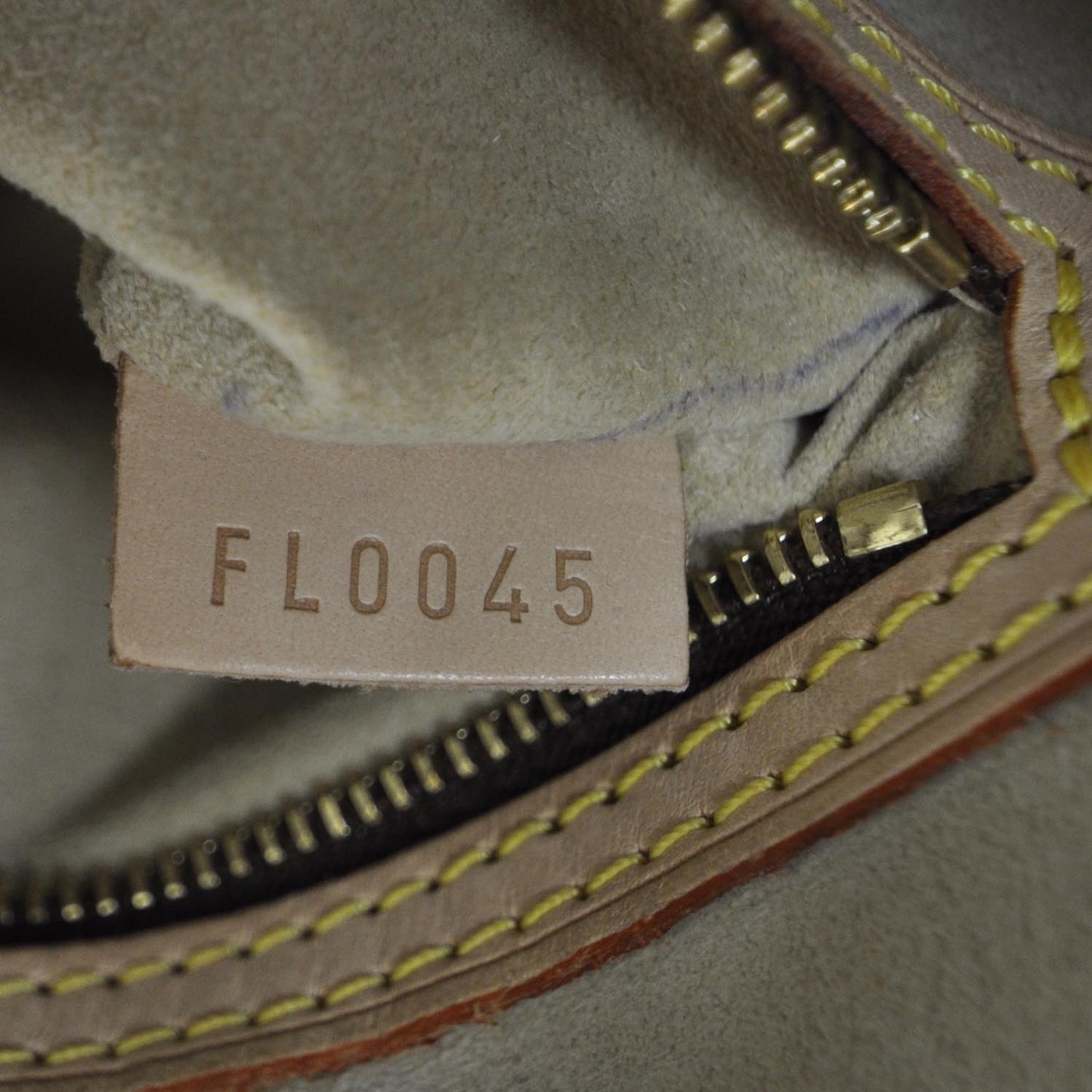 Monogram Looping MM