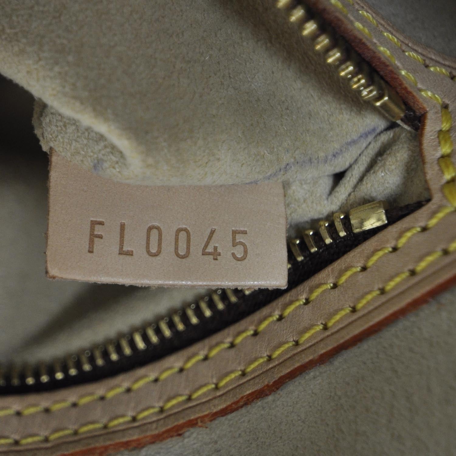 Louis Vuitton Monogram Looping MM 7 of 7