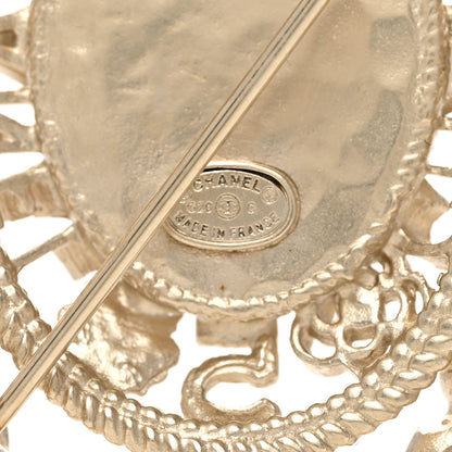 Chanel Pearl Crystal CC Brooch Gold 4 of 5