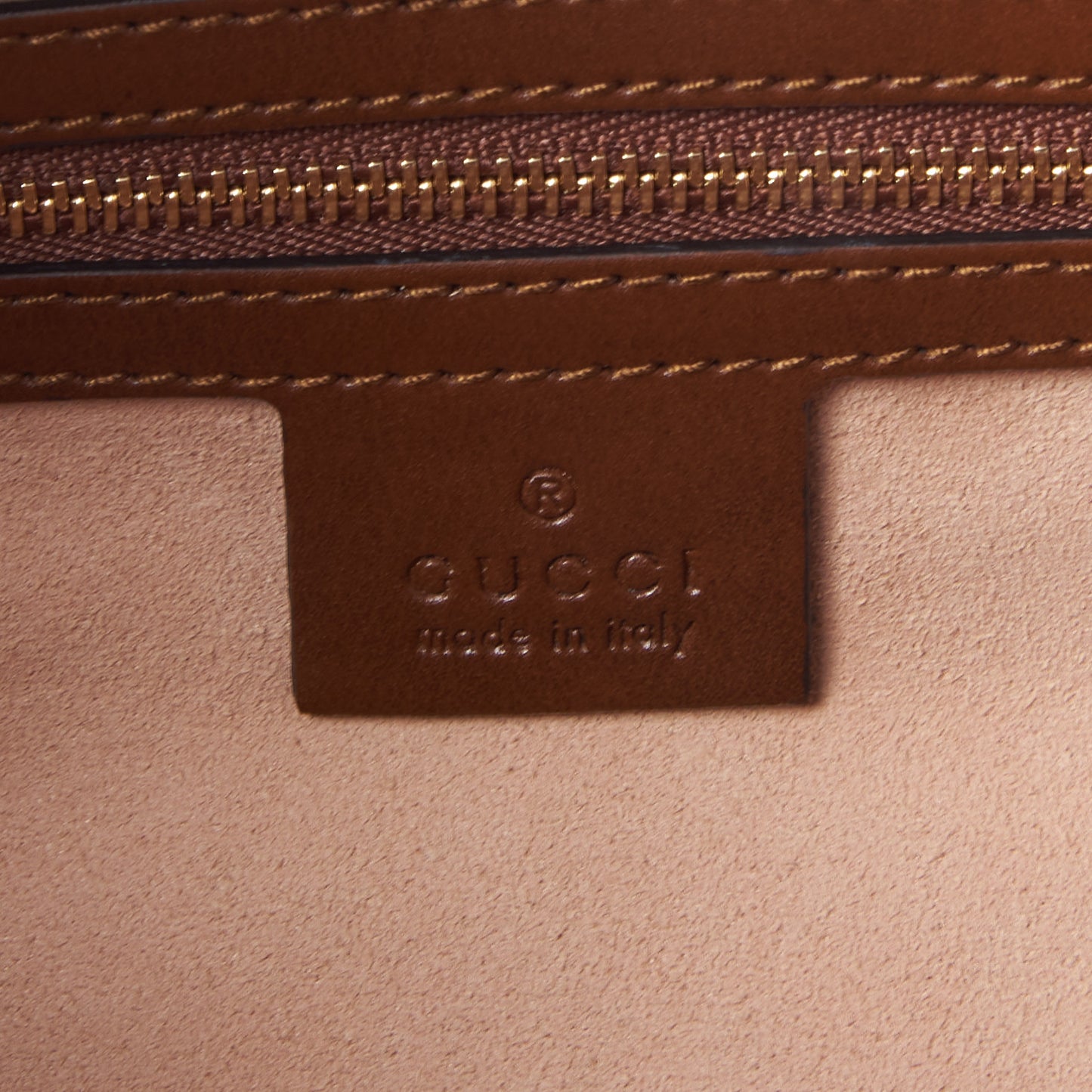 Soft GG Supreme Monogram Small Crossbody Tote Beige Cuir