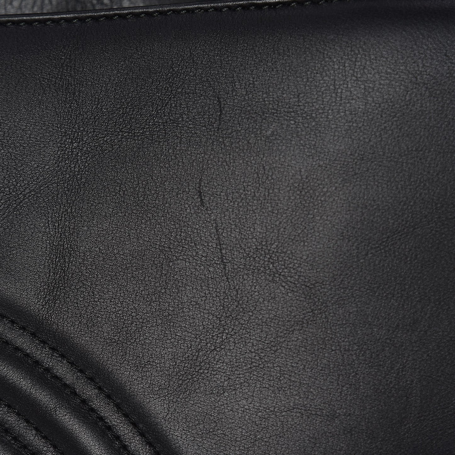 Calfskin Matelasse Medium GG Marmont Shoulder Bag Black