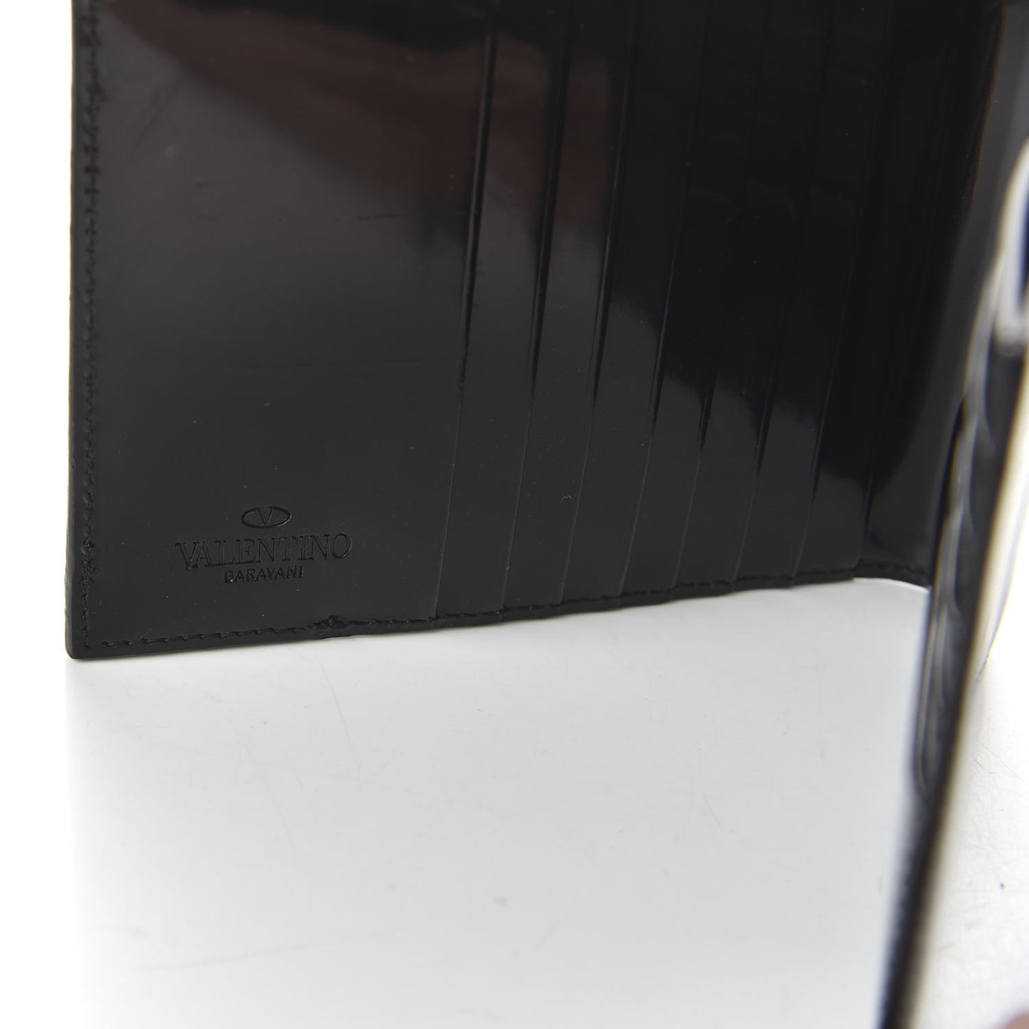 Smooth Calfskin Bi-Fold Wallet Black