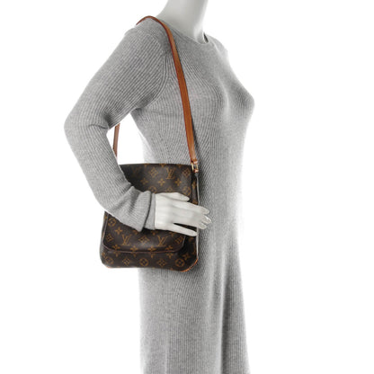 Louis Vuitton Monogram Musette Salsa 2 of 7