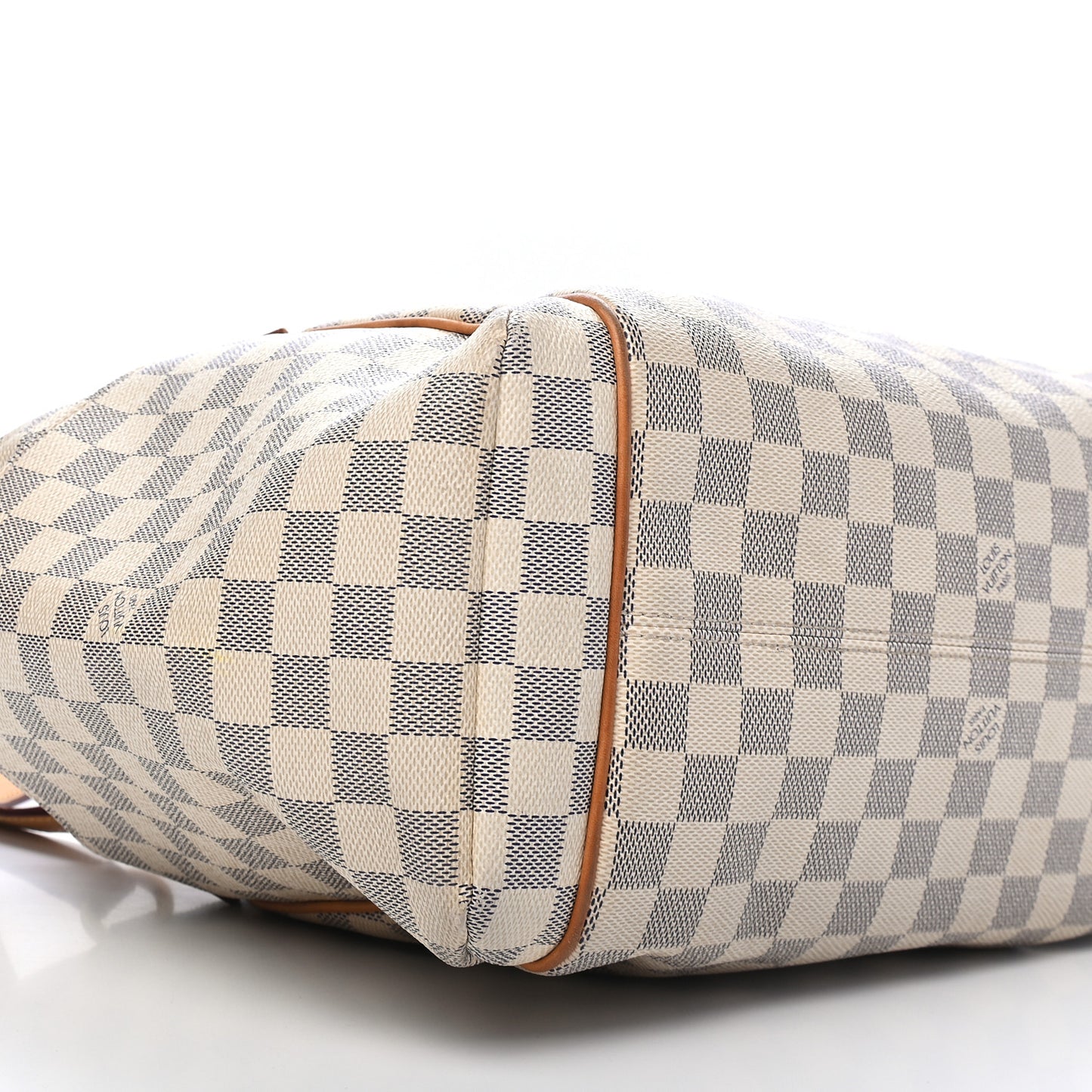 Damier Azur Totally MM