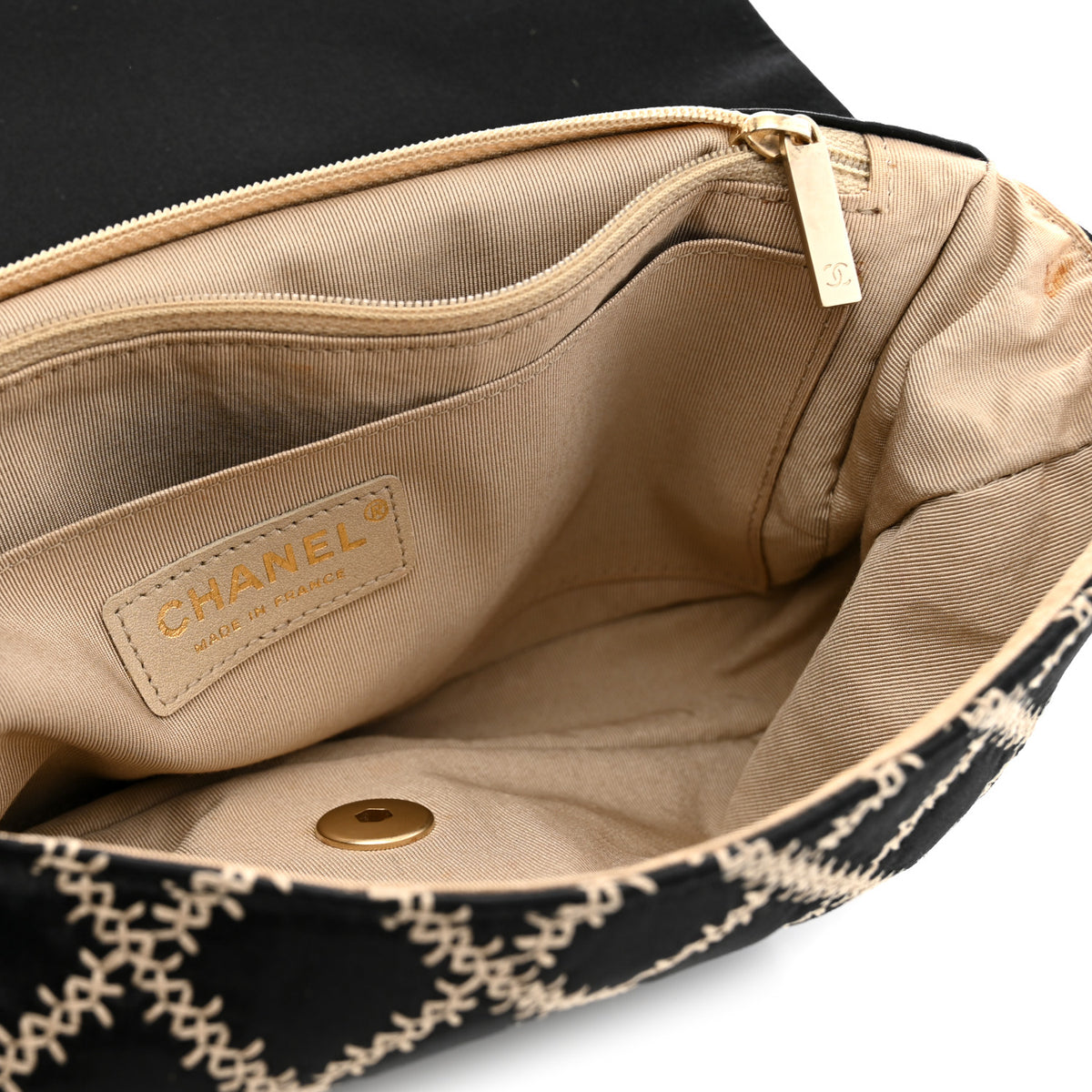 Satin Wild Stitch Medium Single Flap Black Beige